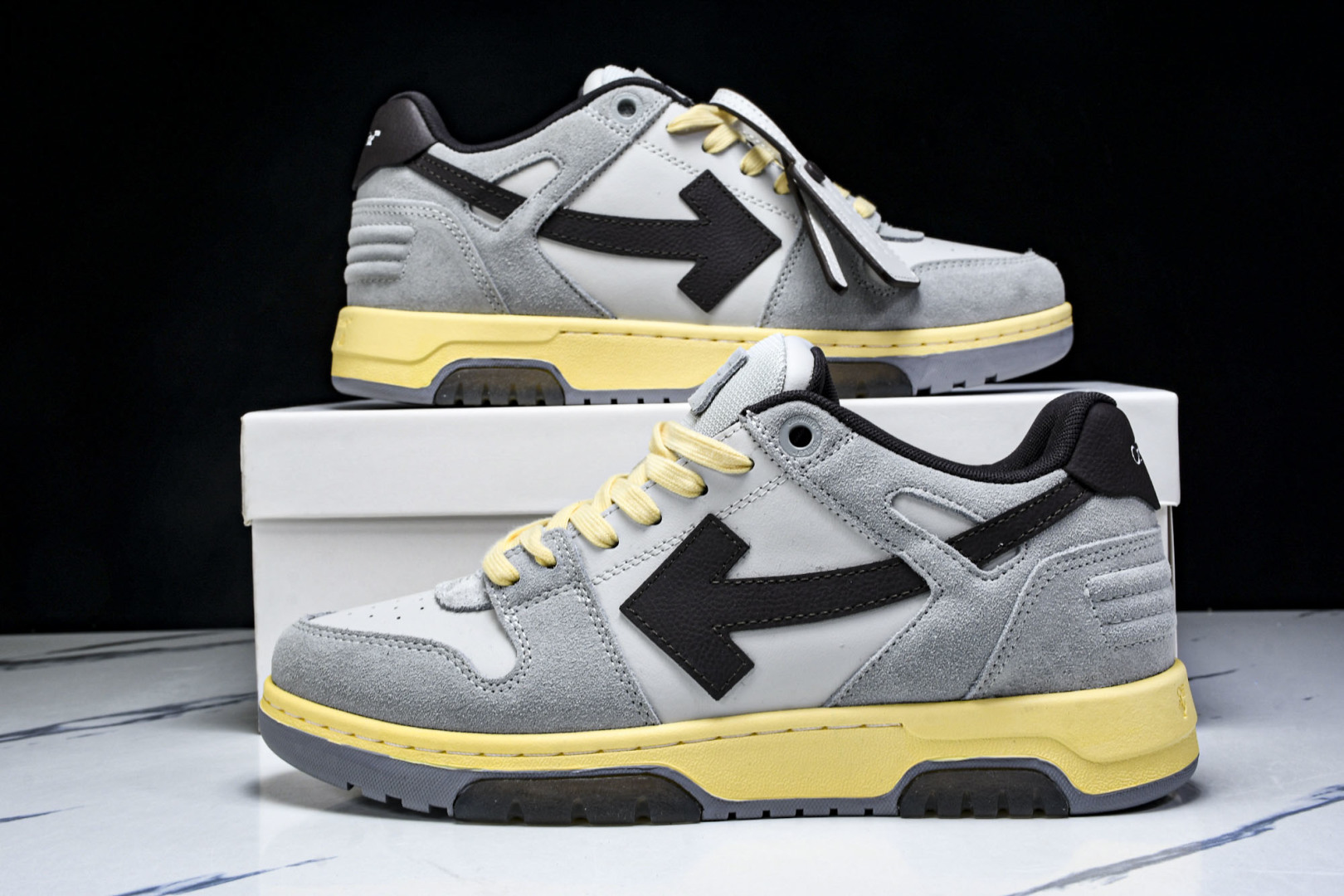 OFF 尺码36-47

纯原版出品-OFF-WHITE 绒面革 皮革 潮流 舒适 耐磨 板鞋 男女款 