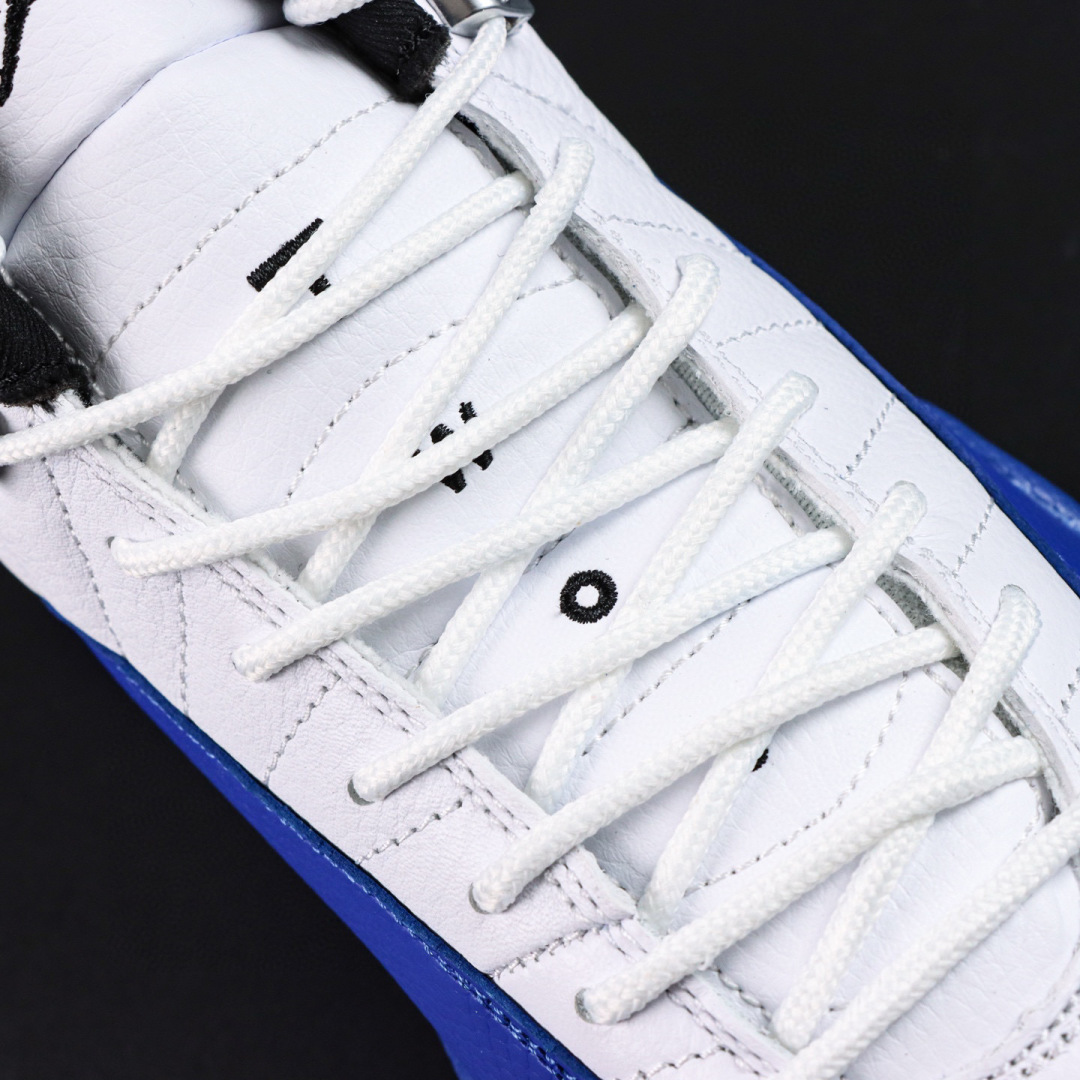 
Air Jordan 12 白黑蓝
AJ12白黑蓝 外贸纯原订单‼
S2纯原生产线出品
原楦原纸板开发