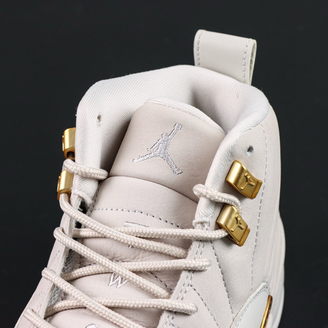 
Air Jordan 12 Retro “Phantom”幻影
AJ12幻影白金 外贸纯原订单‼
S2