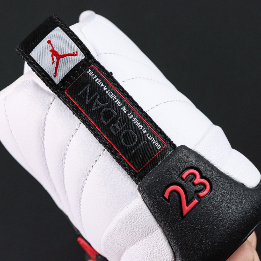
Air Jordan 12 “Red Taxi”
AJ12白黑红 外贸纯原订单‼
S2纯原生产线出品
