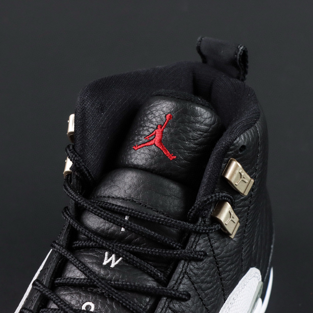
Air Jordan 12 Retro “playoffs”
AJ12季后赛银扣 外贸纯原订单‼
S2