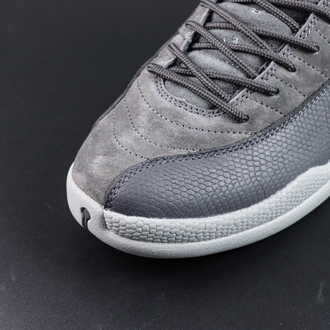
Air Jordan 12 Retro Dark Grey
AJ12酷灰金扣 外贸纯原订单‼
S2纯原