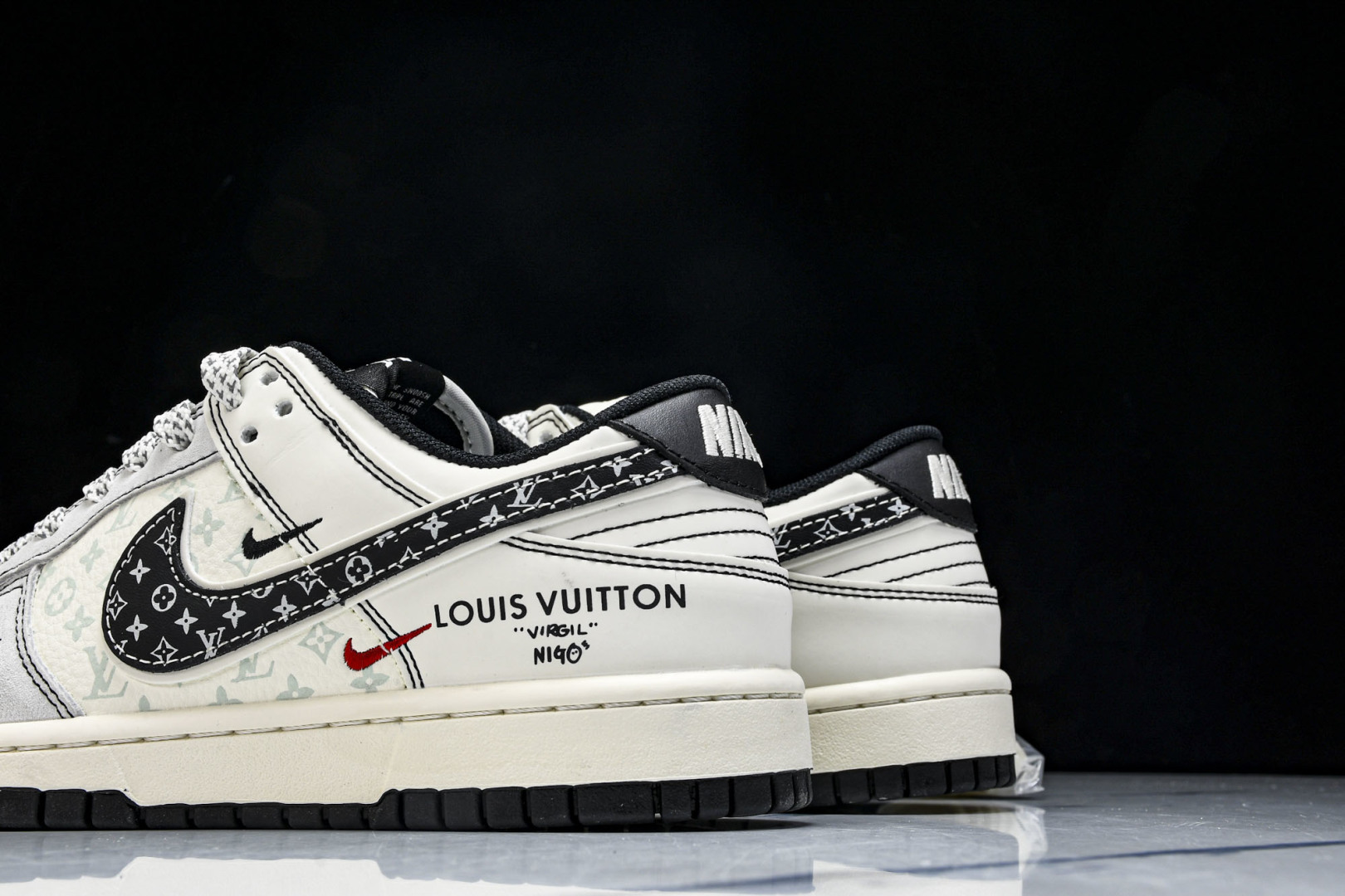  Nike SB Dunk Low LV联名 黑勾印花 周年高端定制 低帮休闲板鞋 YX5066-365