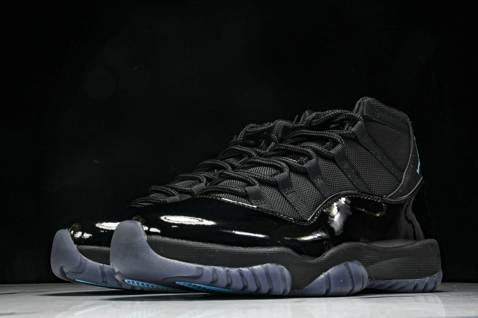 AJ11蓝 尺码40-47.5

纯原出品-Air Jordan 11 Retro Gamma Blue