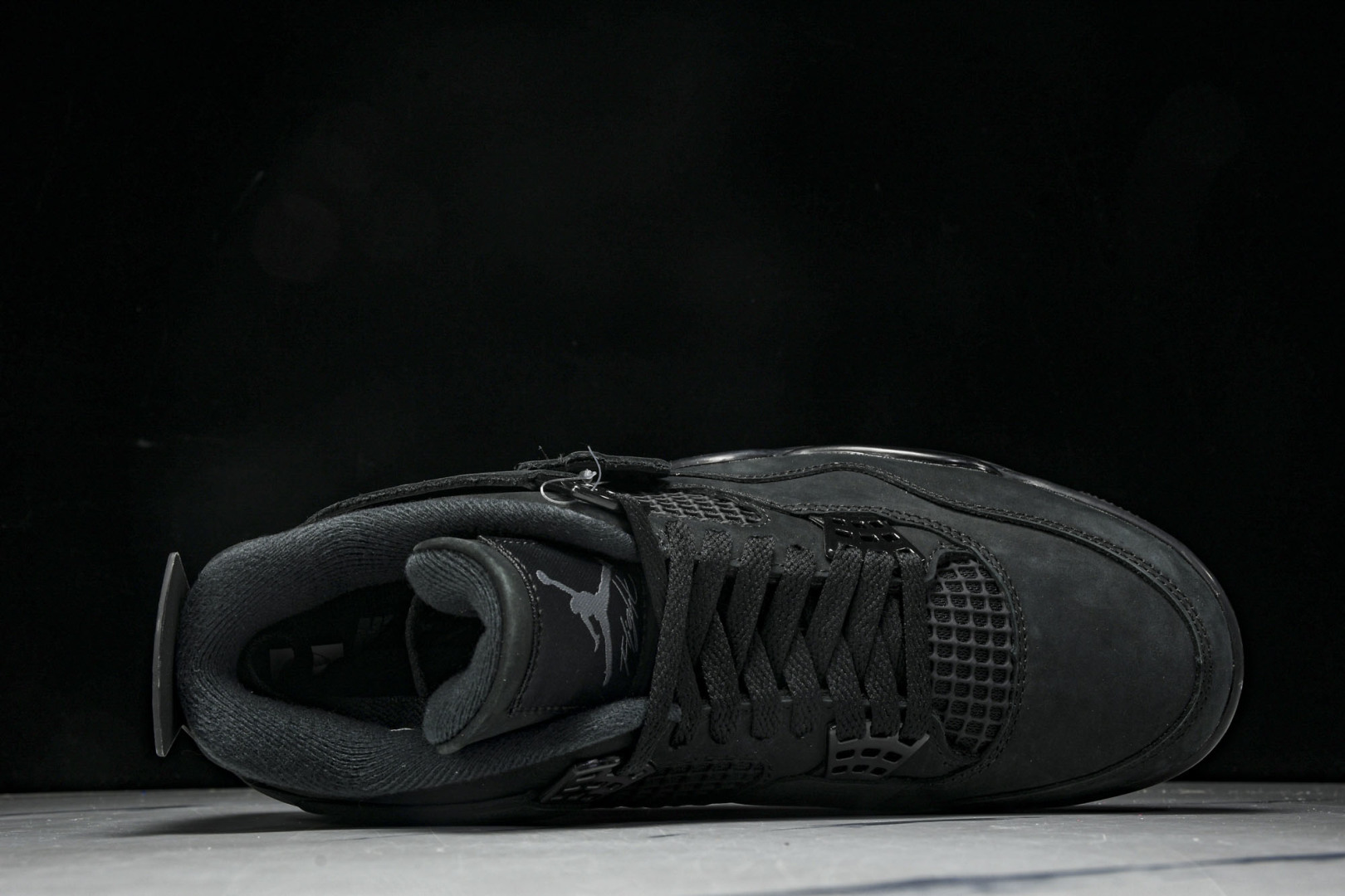 AJ4新黑猫 尺码40-47.5

纯原出品-Air Jordan 4 Retro Black Cat 