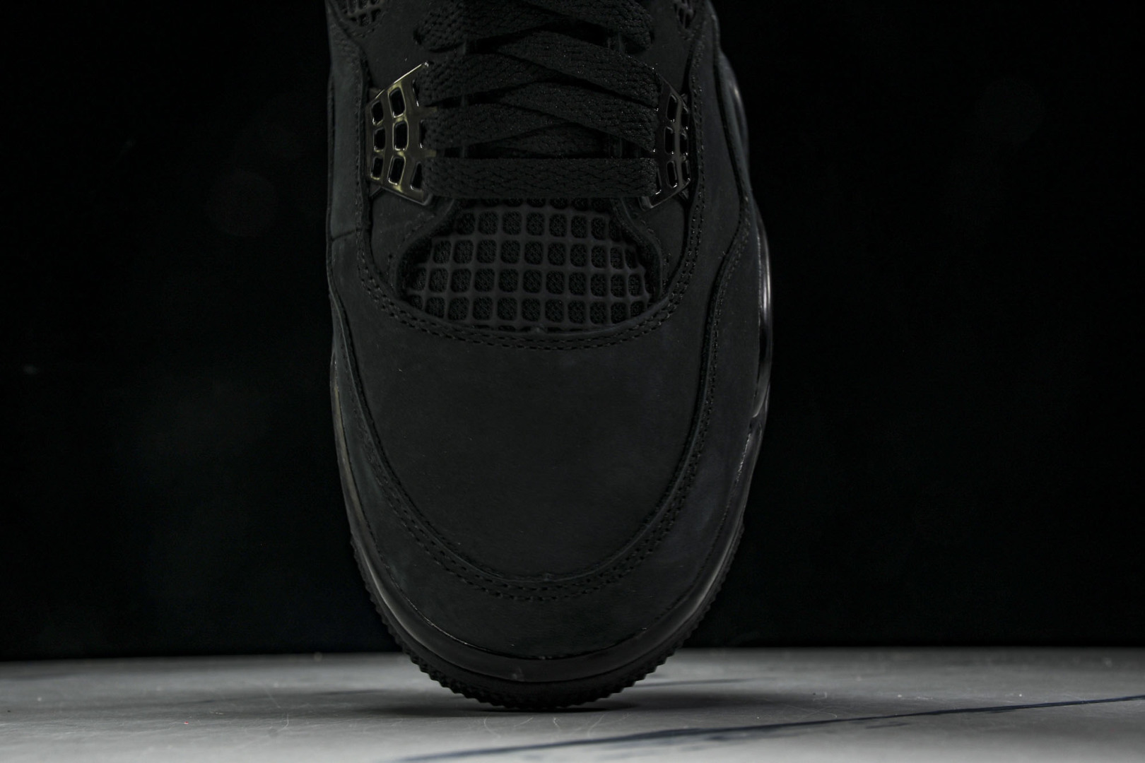 AJ4新黑猫 尺码40-47.5

纯原出品-Air Jordan 4 Retro Black Cat 