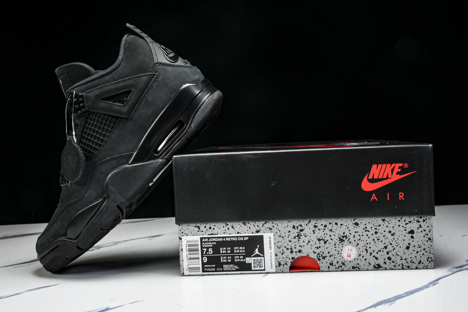 AJ4新黑猫 尺码40-47.5

纯原出品-Air Jordan 4 Retro Black Cat 