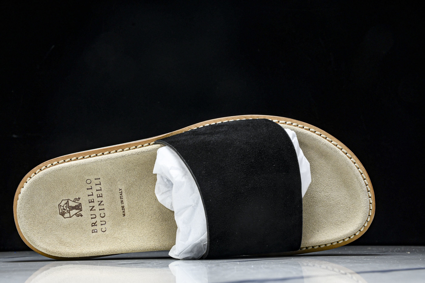 拖鞋黑色 尺码39-45

纯原出品-Brunello Cucinelli 绒面革 圆头露趾 防滑一字拖