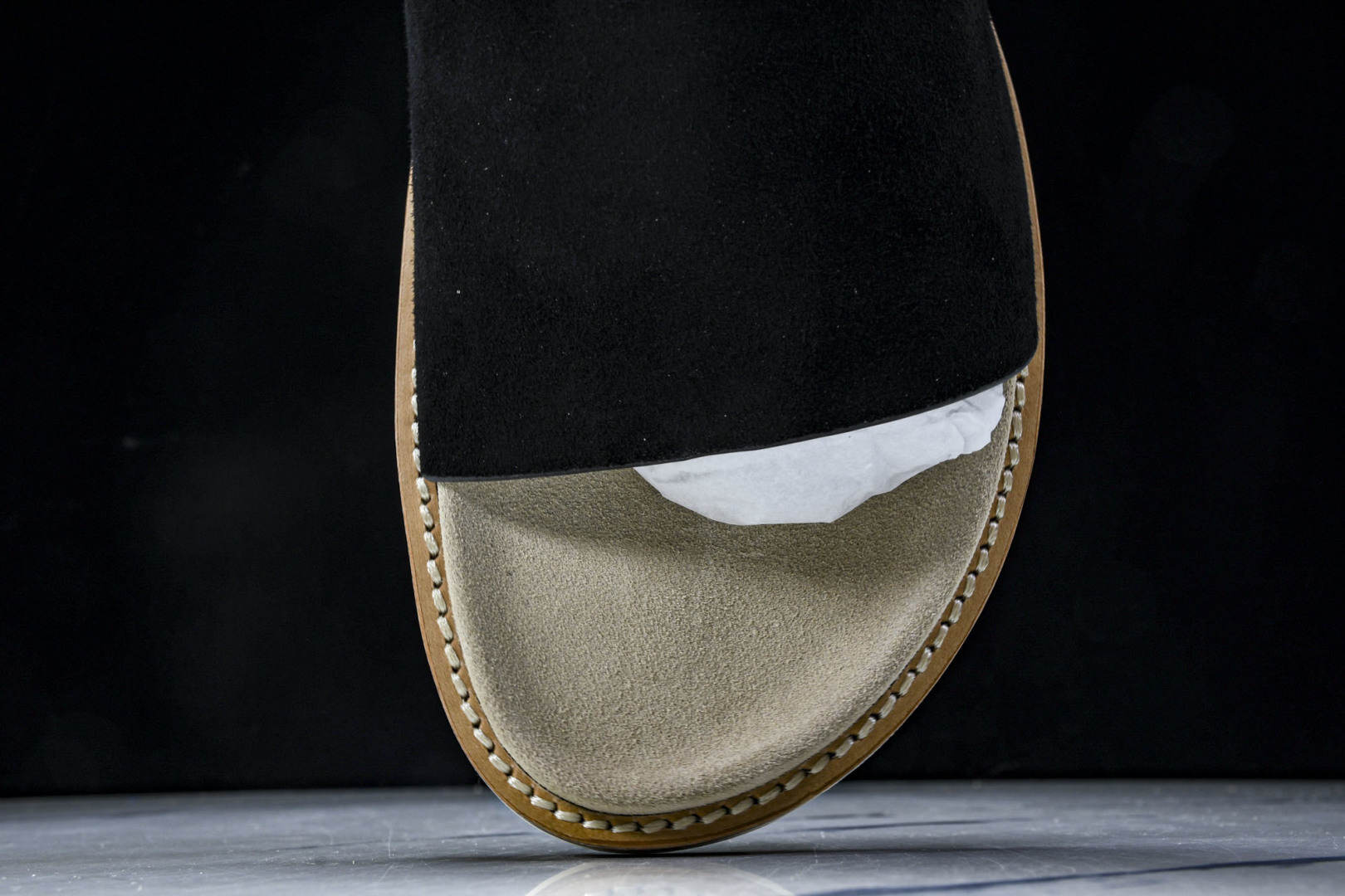 拖鞋黑色 尺码39-45

纯原出品-Brunello Cucinelli 绒面革 圆头露趾 防滑一字拖
