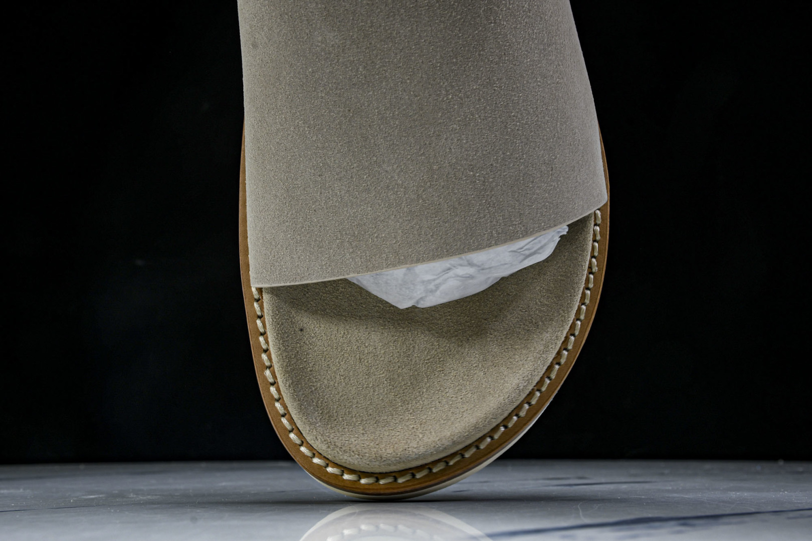 拖鞋黑色 尺码39-45

纯原出品-Brunello Cucinelli 绒面革 圆头露趾 防滑一字拖