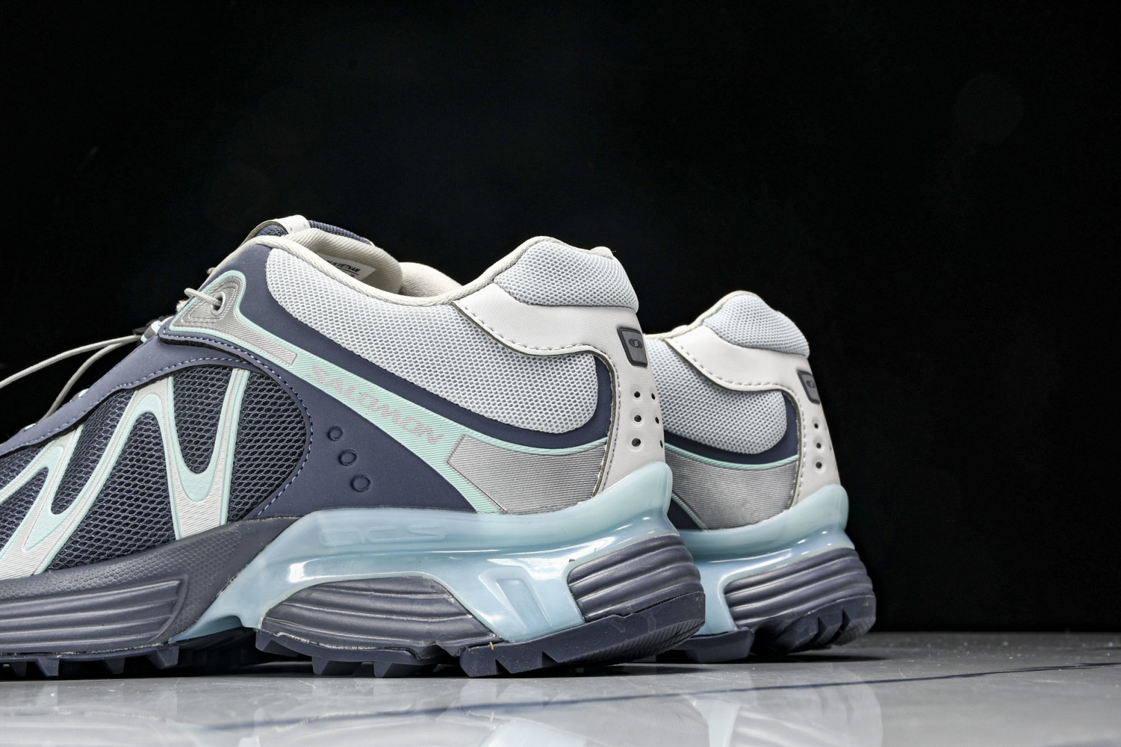萨洛蒙 尺码36-46.5

纯原出品-Salomon XT-Whisper 萨洛蒙 探索者系列户外越野