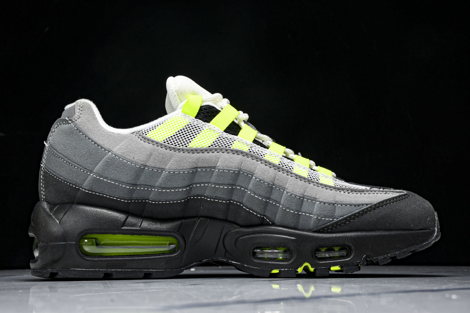  NK Air Max 95 复古减震气垫跑鞋 -002 尺寸 36 36.5 37.5 38 38.5
