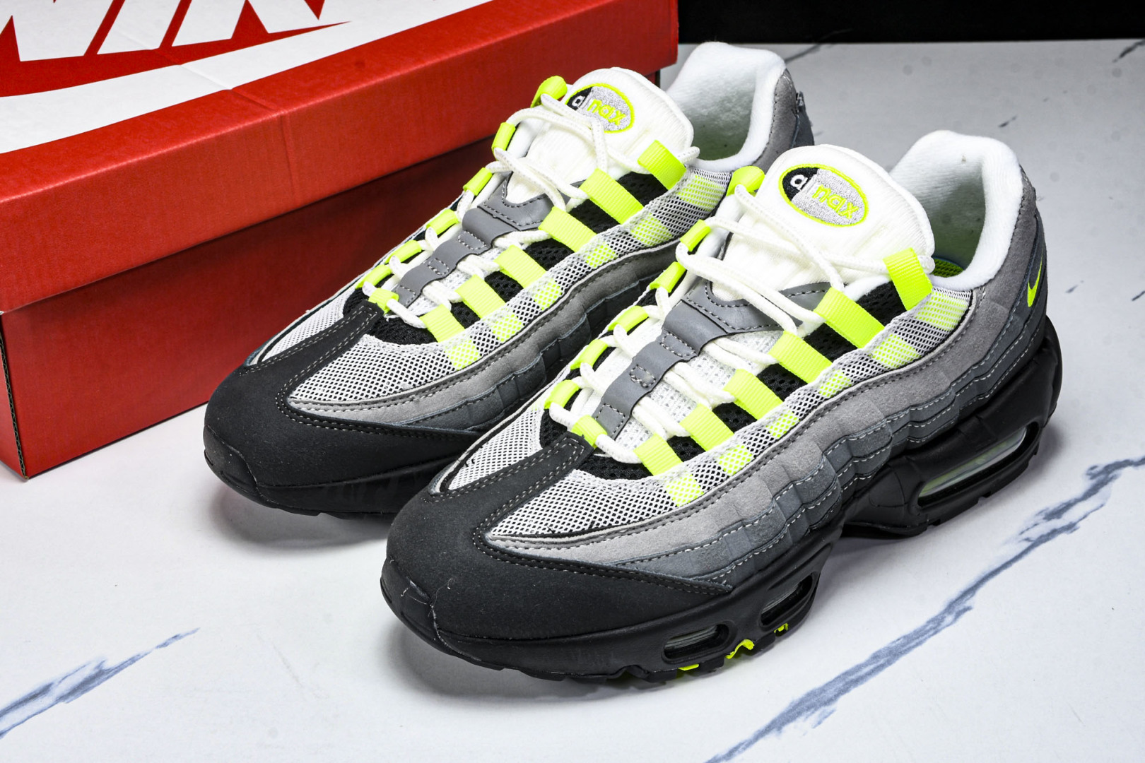  NK Air Max 95 复古减震气垫跑鞋 -002 尺寸 36 36.5 37.5 38 38.5