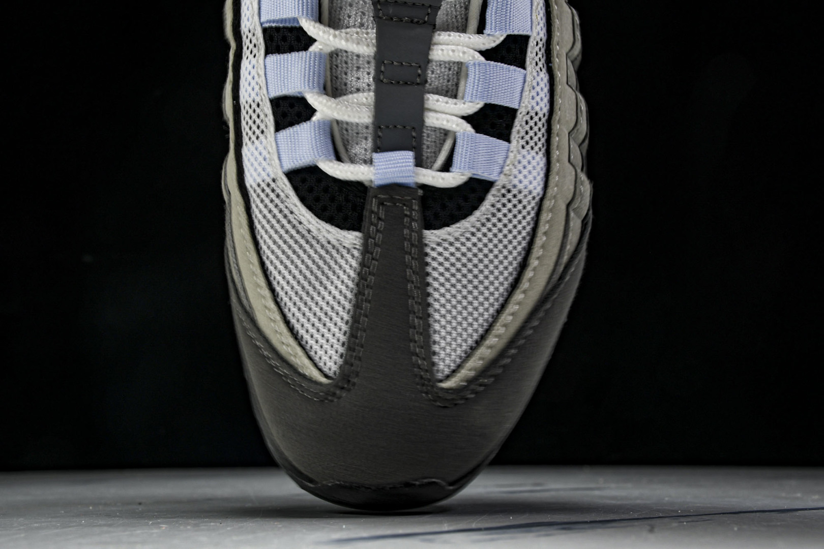  NK Air Max 95 复古减震气垫跑鞋 CD1529-001 尺寸 36 36.5 37.5 3