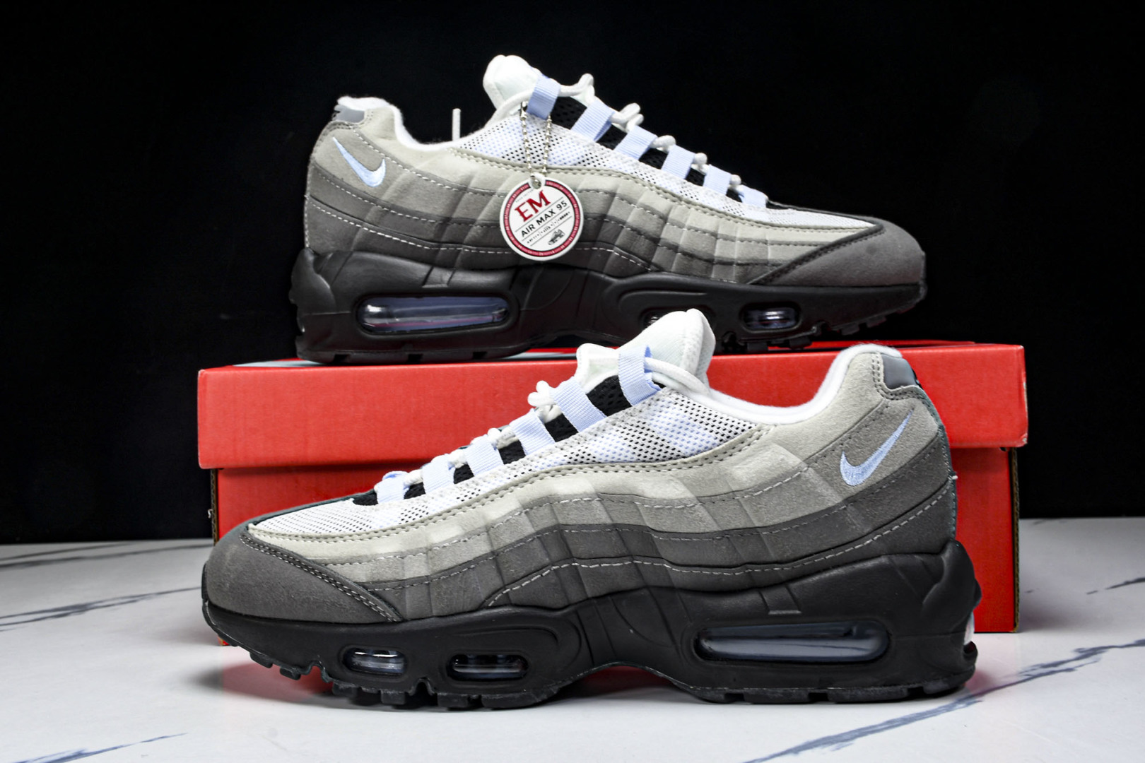  NK Air Max 95 复古减震气垫跑鞋 CD1529-001 尺寸 36 36.5 37.5 3