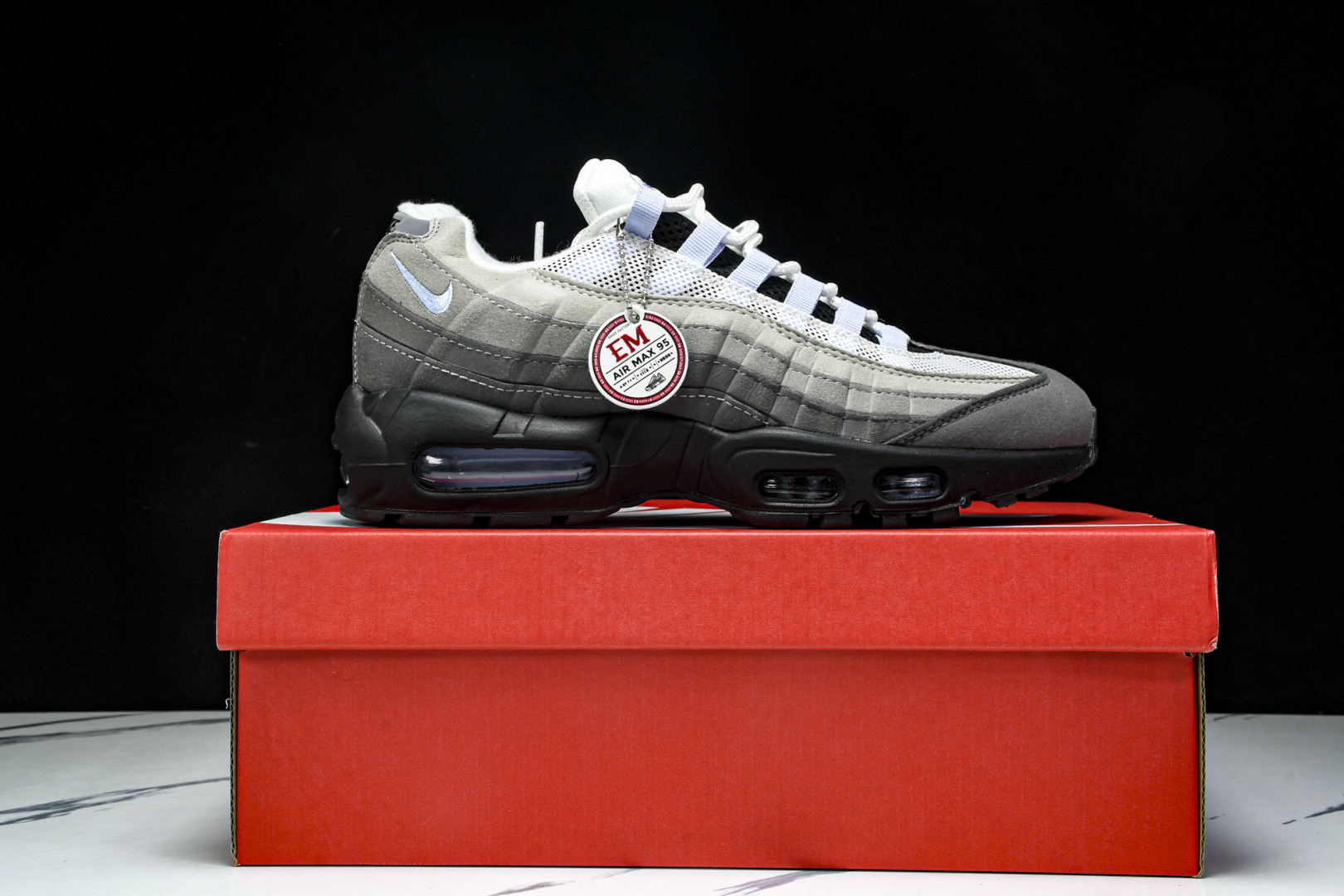  NK Air Max 95 复古减震气垫跑鞋 CD1529-001 尺寸 36 36.5 37.5 3