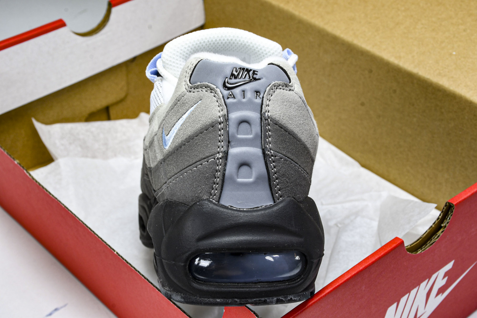  NK Air Max 95 复古减震气垫跑鞋 CD1529-001 尺寸 36 36.5 37.5 3
