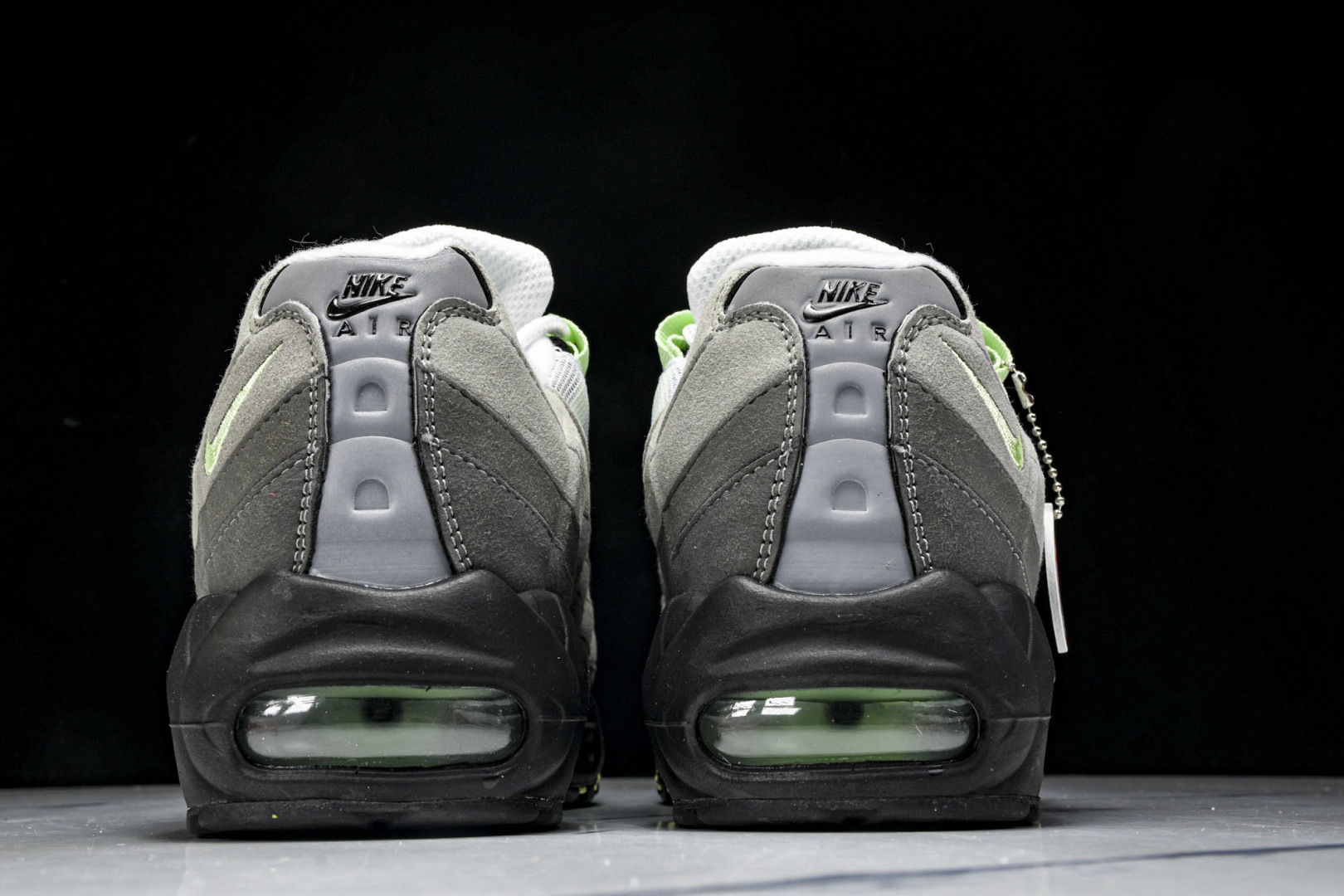  NK Air Max 95 复古减震气垫跑鞋 CD7495-101 尺寸 36 36.5 37.5 3