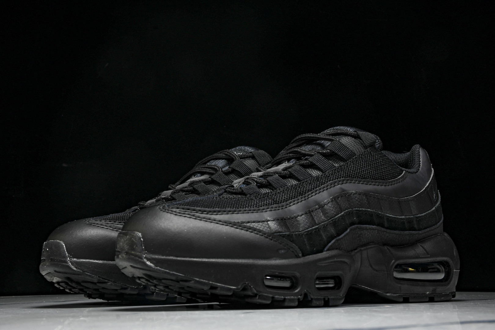  NK Air Max 95 复古减震气垫跑鞋 CI3705-001 尺寸 36 36.5 37.5 3