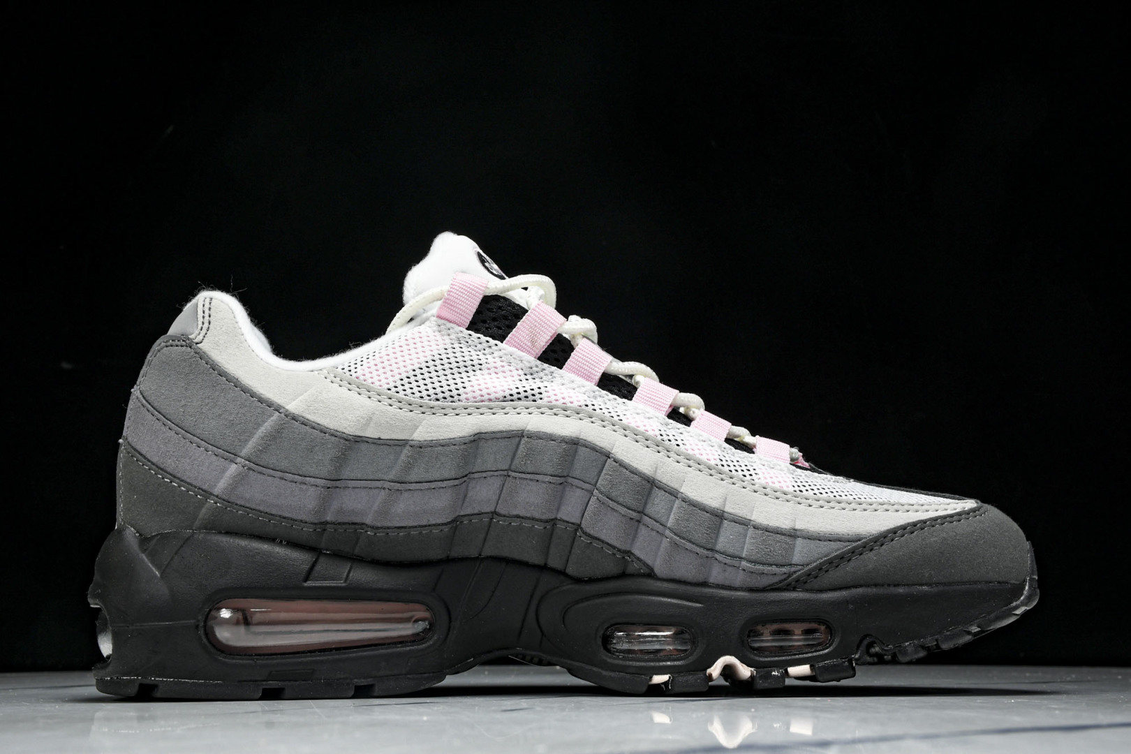  NK Air Max 95 复古减震气垫跑鞋 CJ0588 001 尺寸 36 36.5 37.5 3