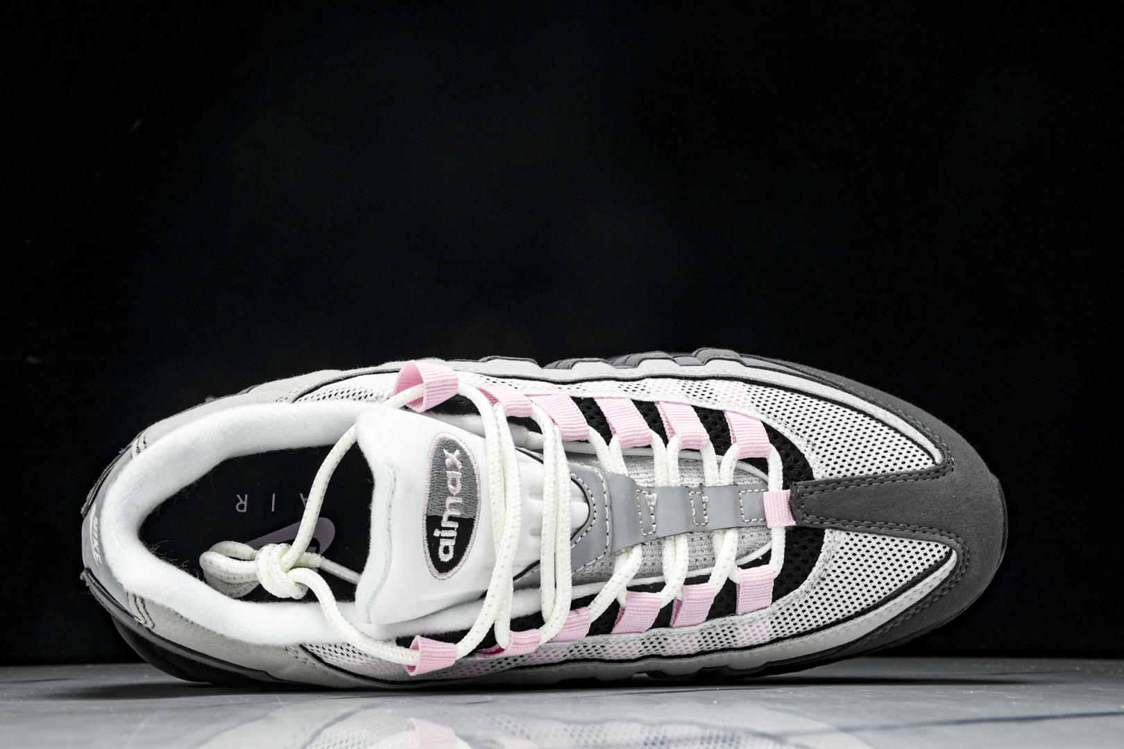  NK Air Max 95 复古减震气垫跑鞋 CJ0588 001 尺寸 36 36.5 37.5 3