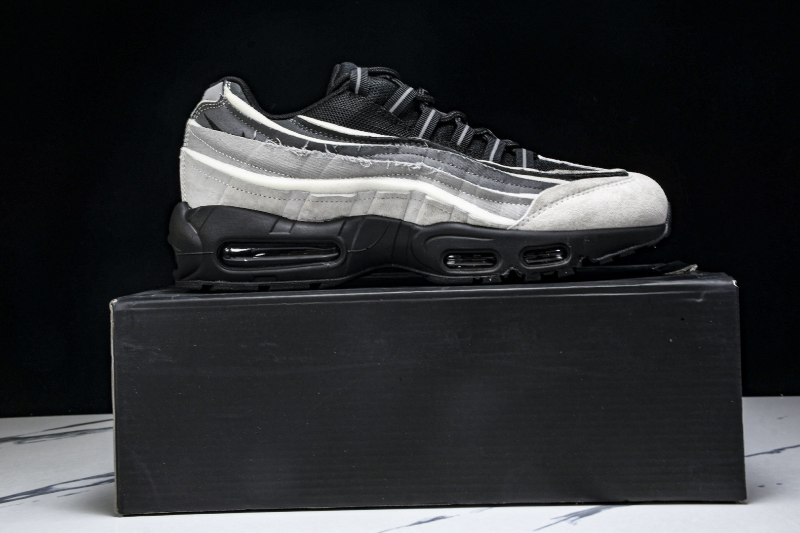  NK Air Max 95 复古减震气垫跑鞋 CU8406-101 尺寸 36 36.5 37.5 3