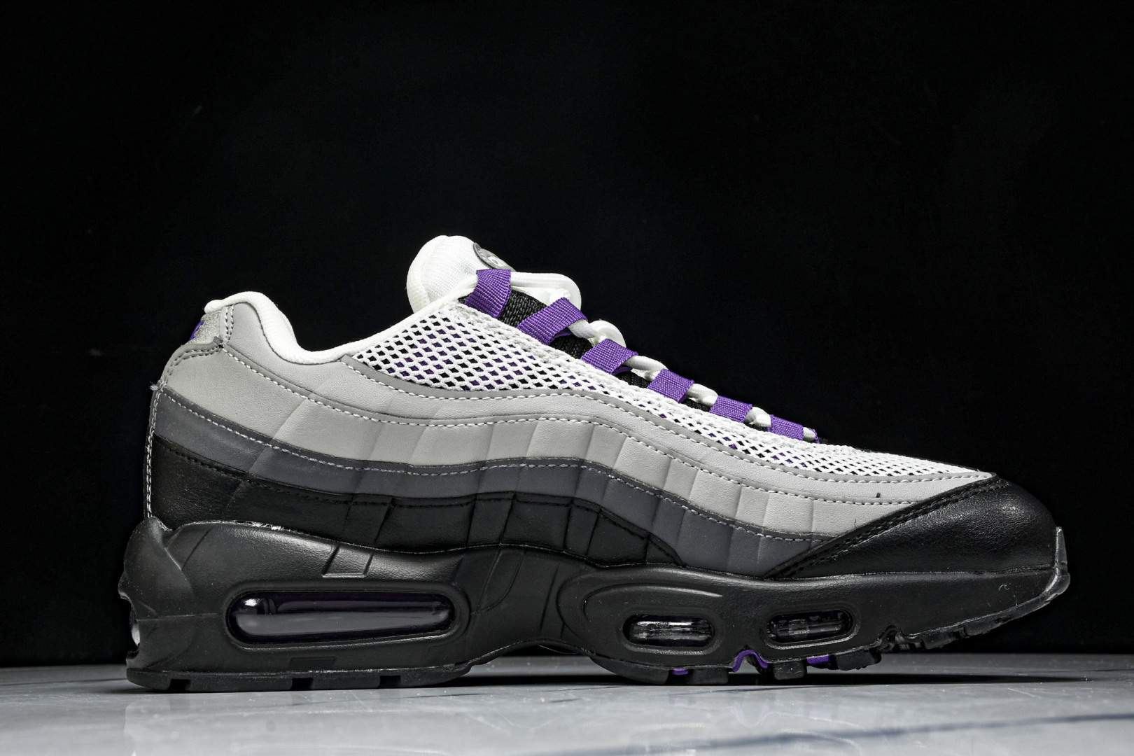  NK Air Max 95 复古减震气垫跑鞋 DH8015 003 尺寸 36 36.5 37.5 3