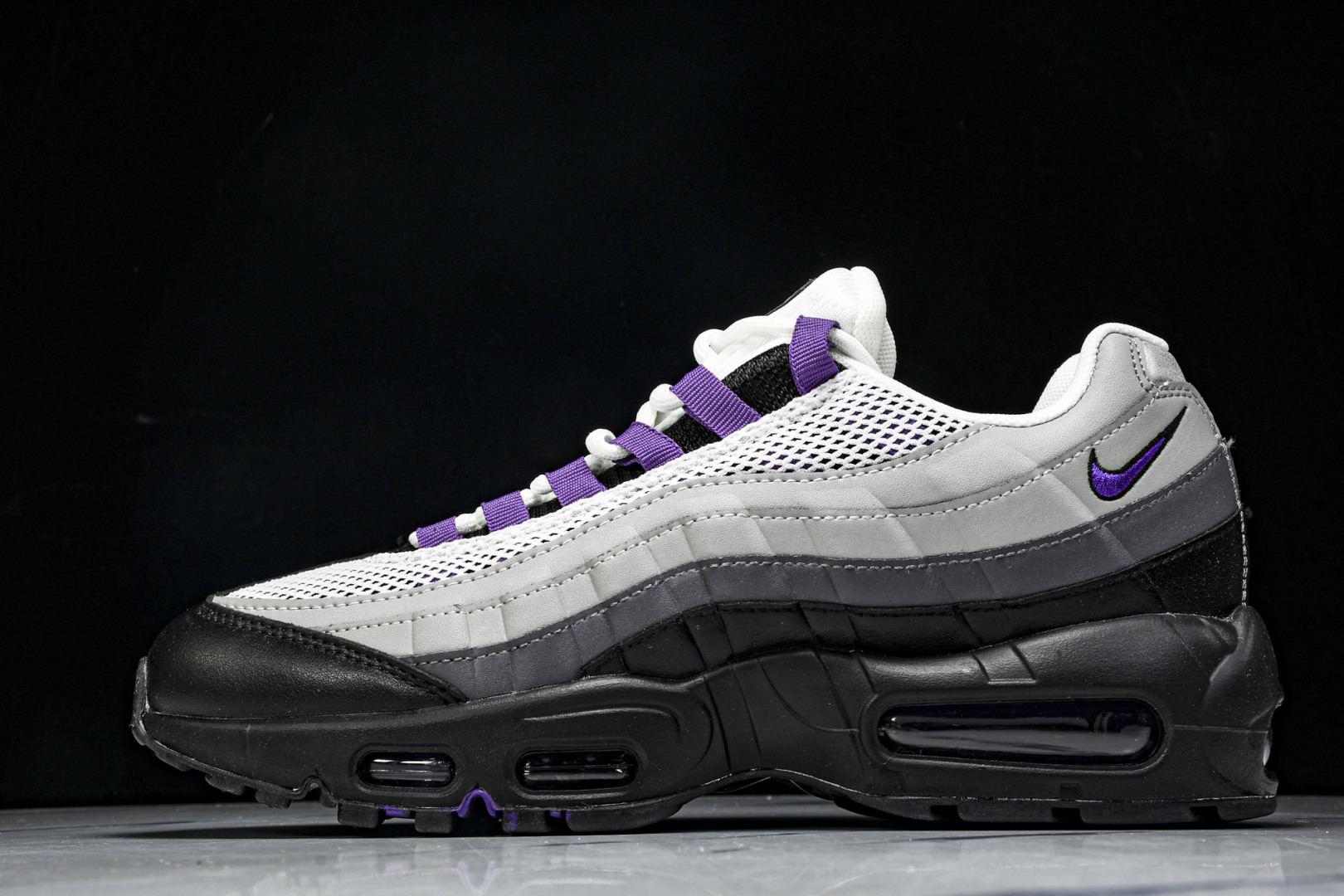  NK Air Max 95 复古减震气垫跑鞋 DH8015 003 尺寸 36 36.5 37.5 3