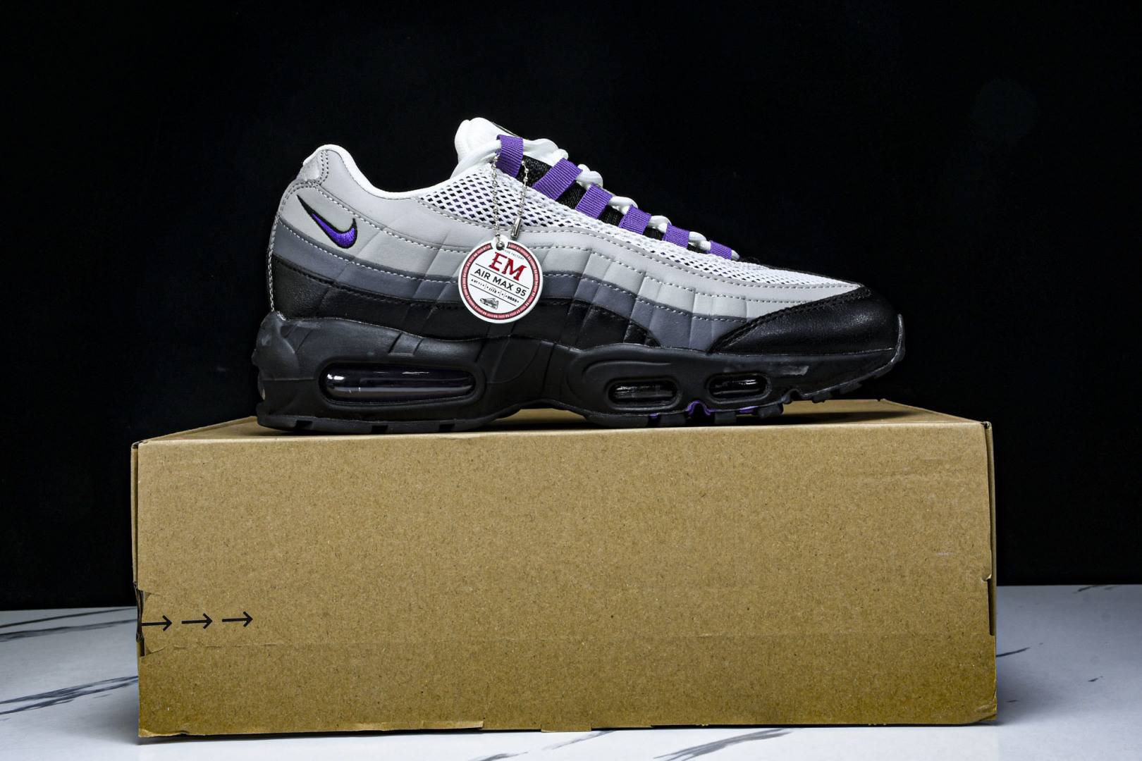  NK Air Max 95 复古减震气垫跑鞋 DH8015 003 尺寸 36 36.5 37.5 3