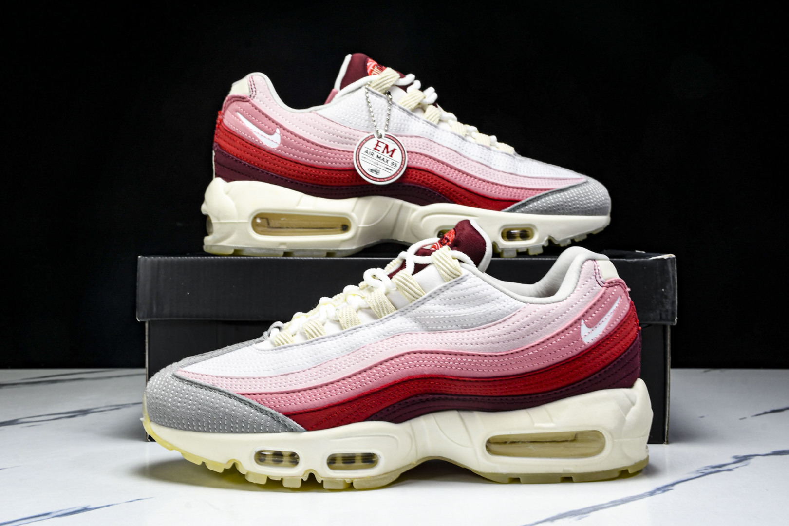  NK Air Max 95 复古减震气垫跑鞋 DM0012 600 尺寸 36 36.5 37.5 3