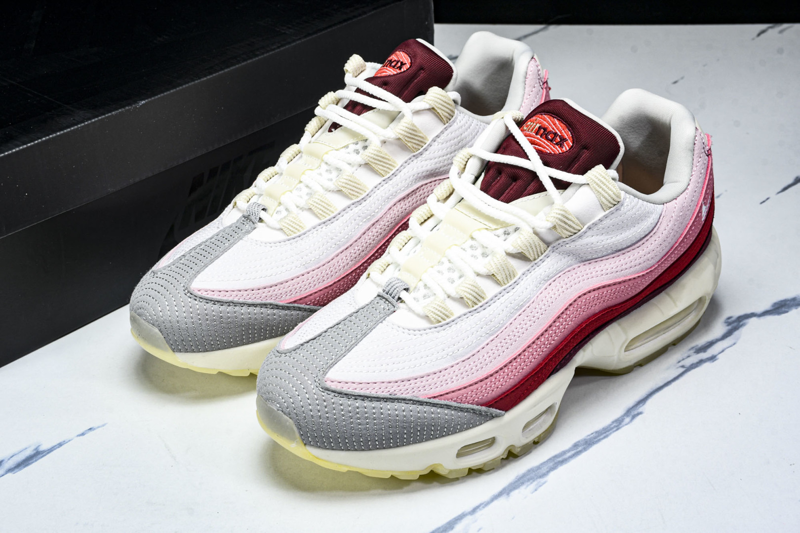  NK Air Max 95 复古减震气垫跑鞋 DM0012 600 尺寸 36 36.5 37.5 3
