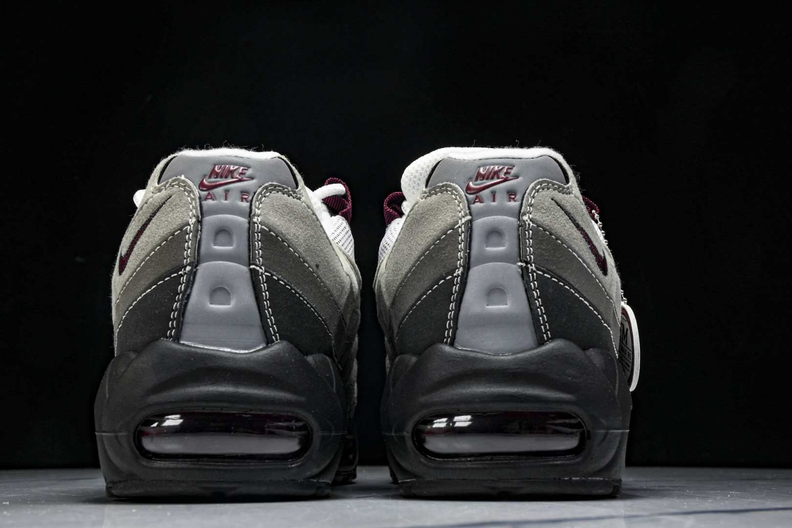  NK Air Max 95 复古减震气垫跑鞋 DQ9001 001 尺寸 36 36.5 37.5 3