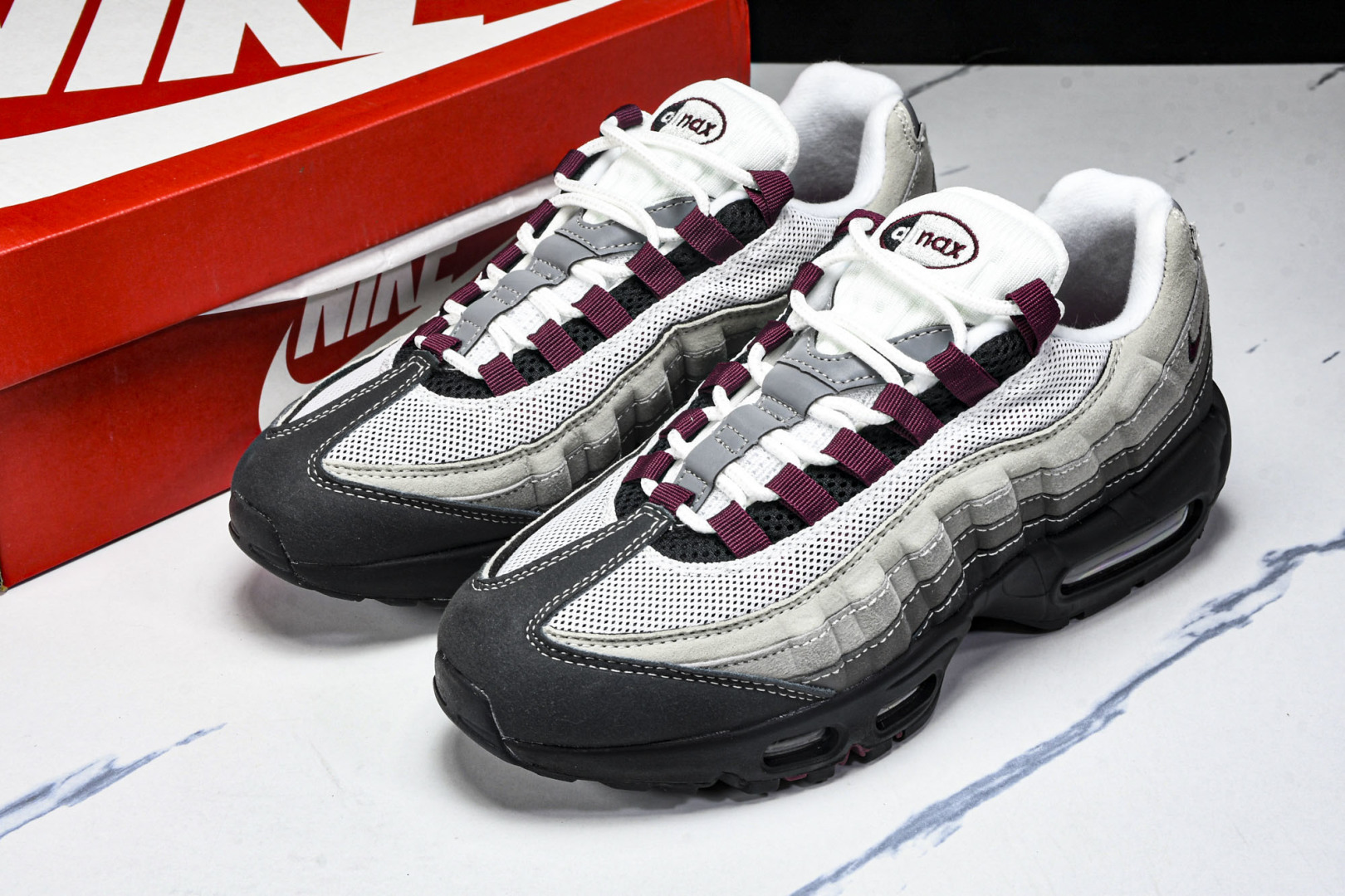  NK Air Max 95 复古减震气垫跑鞋 DQ9001 001 尺寸 36 36.5 37.5 3