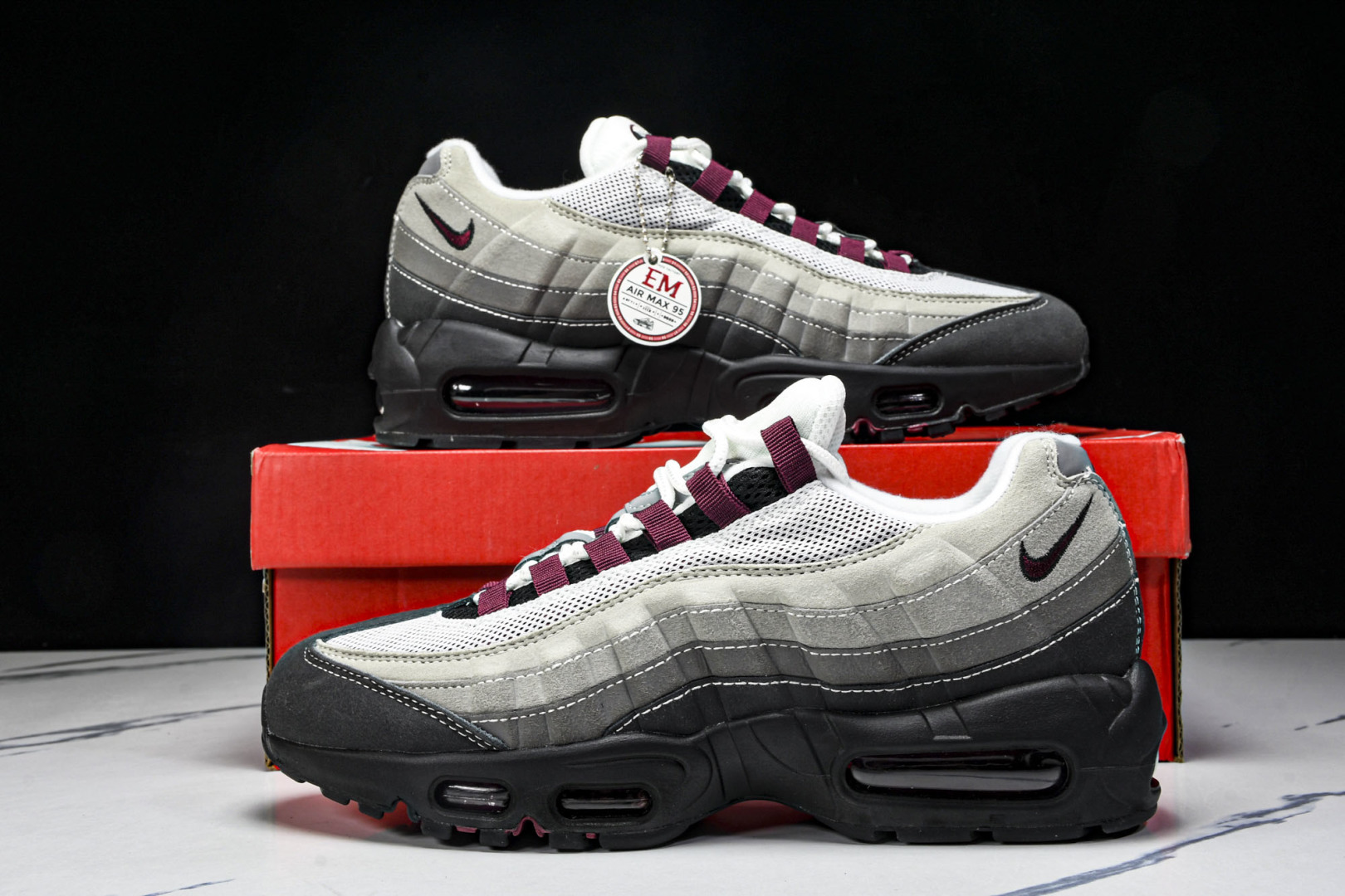  NK Air Max 95 复古减震气垫跑鞋 DQ9001 001 尺寸 36 36.5 37.5 3