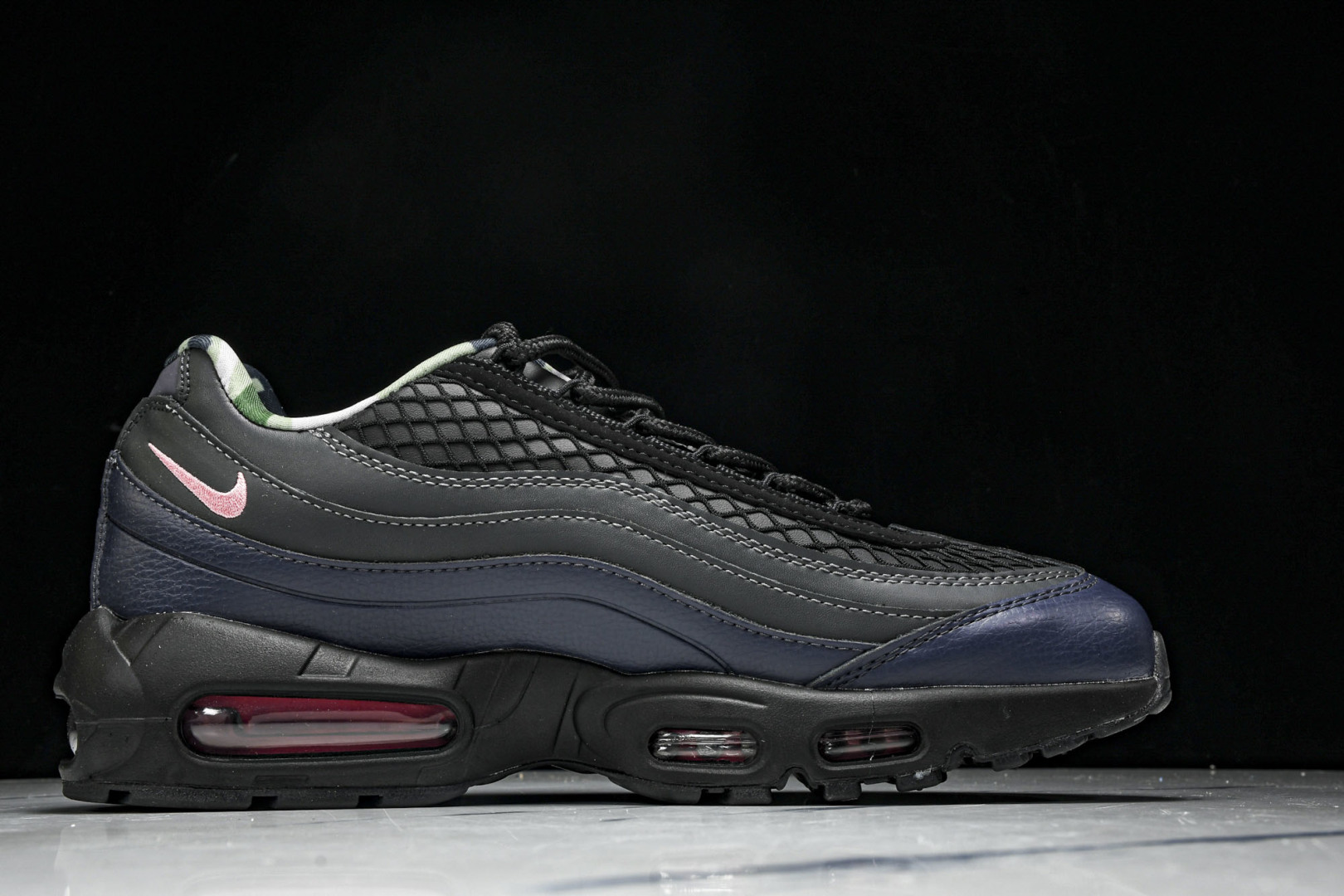  NK 耐克 Air Max 95 S潮流百搭 气垫缓震慢跑鞋 FB2709-001 尺寸 36 36.