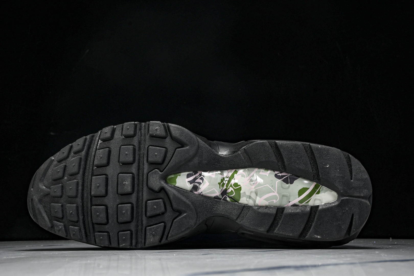  NK 耐克 Air Max 95 S潮流百搭 气垫缓震慢跑鞋 FB2709-001 尺寸 36 36.