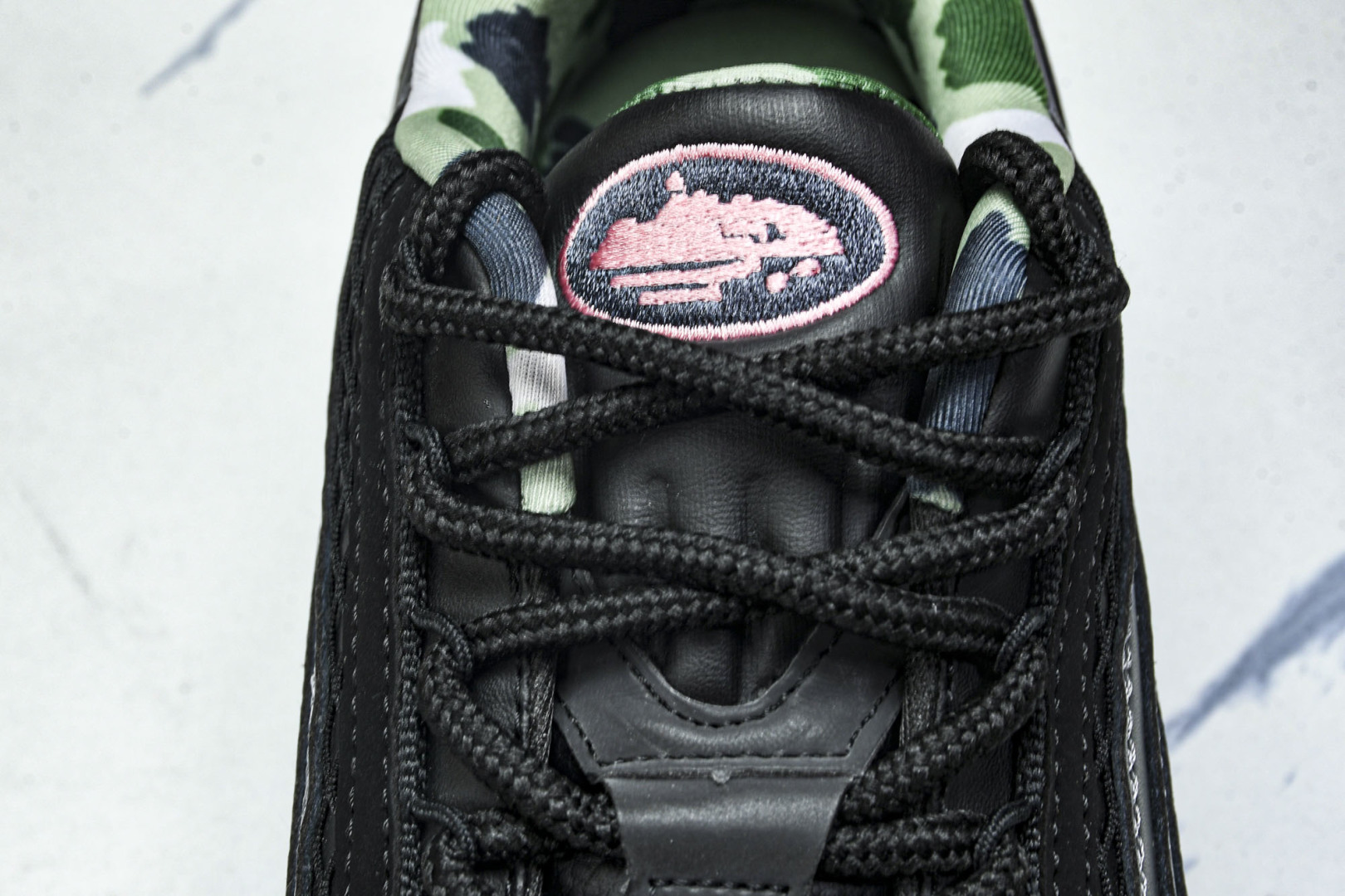  NK 耐克 Air Max 95 S潮流百搭 气垫缓震慢跑鞋 FB2709-001 尺寸 36 36.