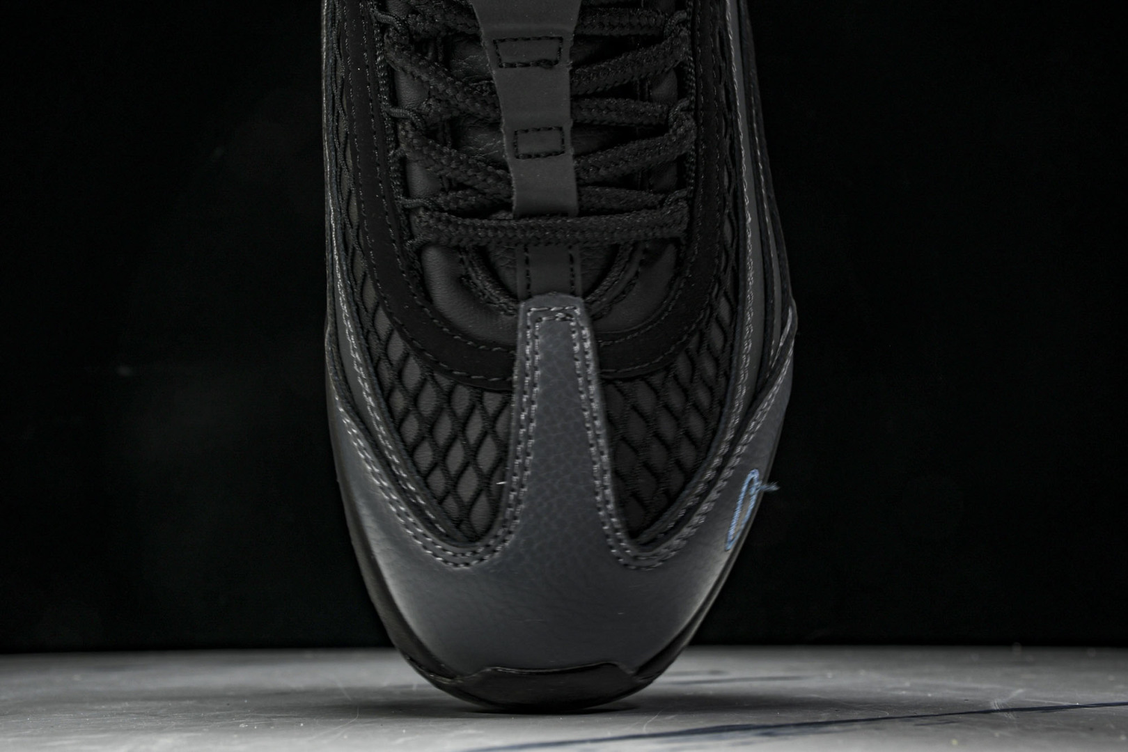  NK 耐克 Air Max 95 S潮流百搭 气垫缓震慢跑鞋 FB2709-002 尺寸 36 36.