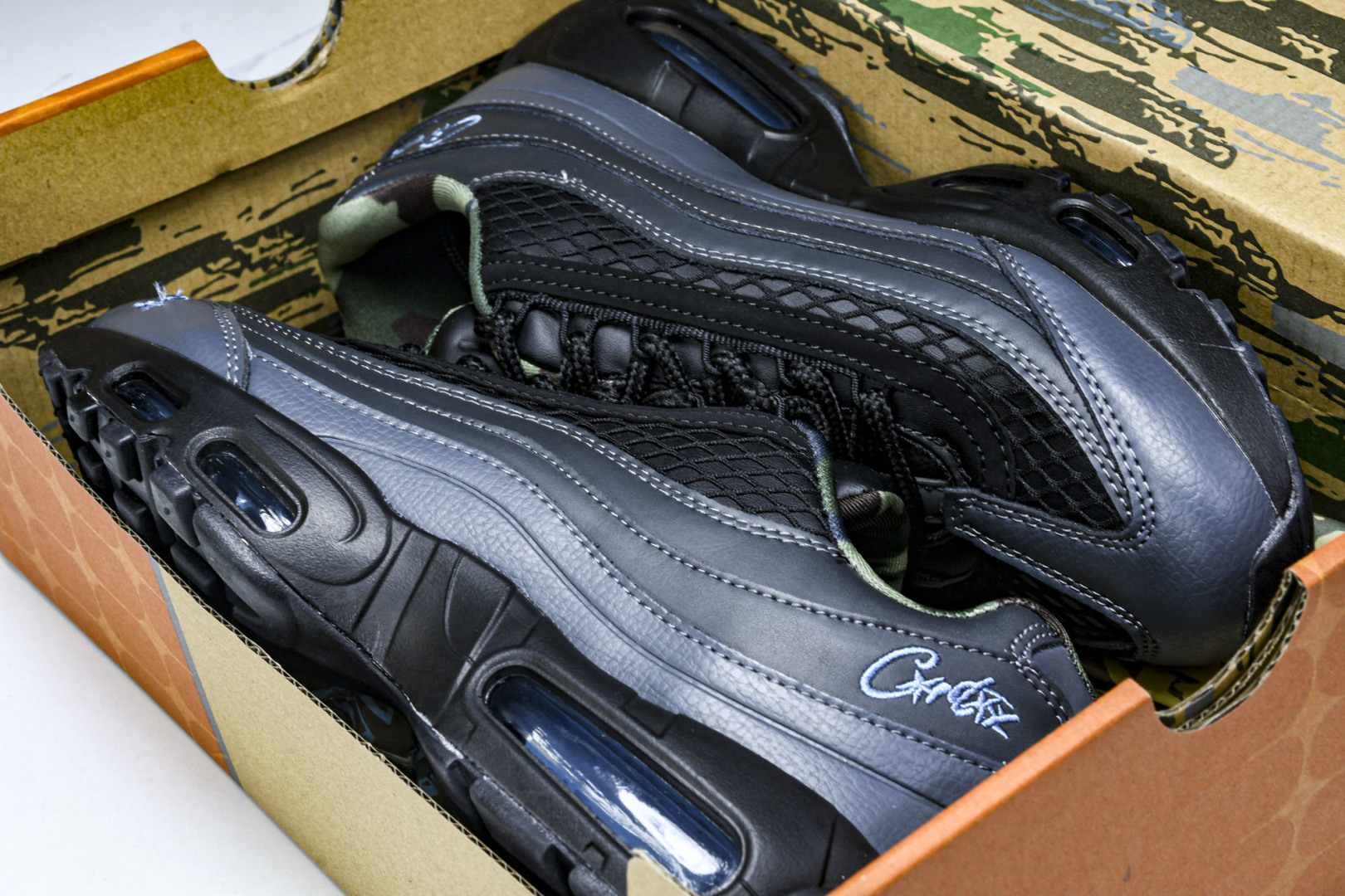  NK 耐克 Air Max 95 S潮流百搭 气垫缓震慢跑鞋 FB2709-002 尺寸 36 36.
