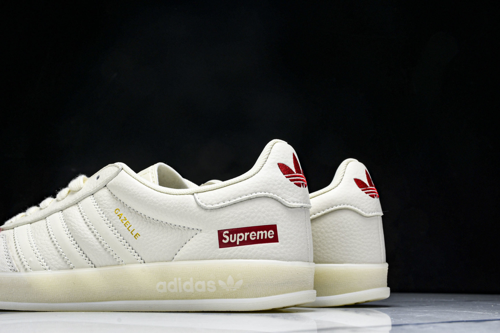  AD Originals Gazelle INdoor x Supreme 白红 DM1234 007