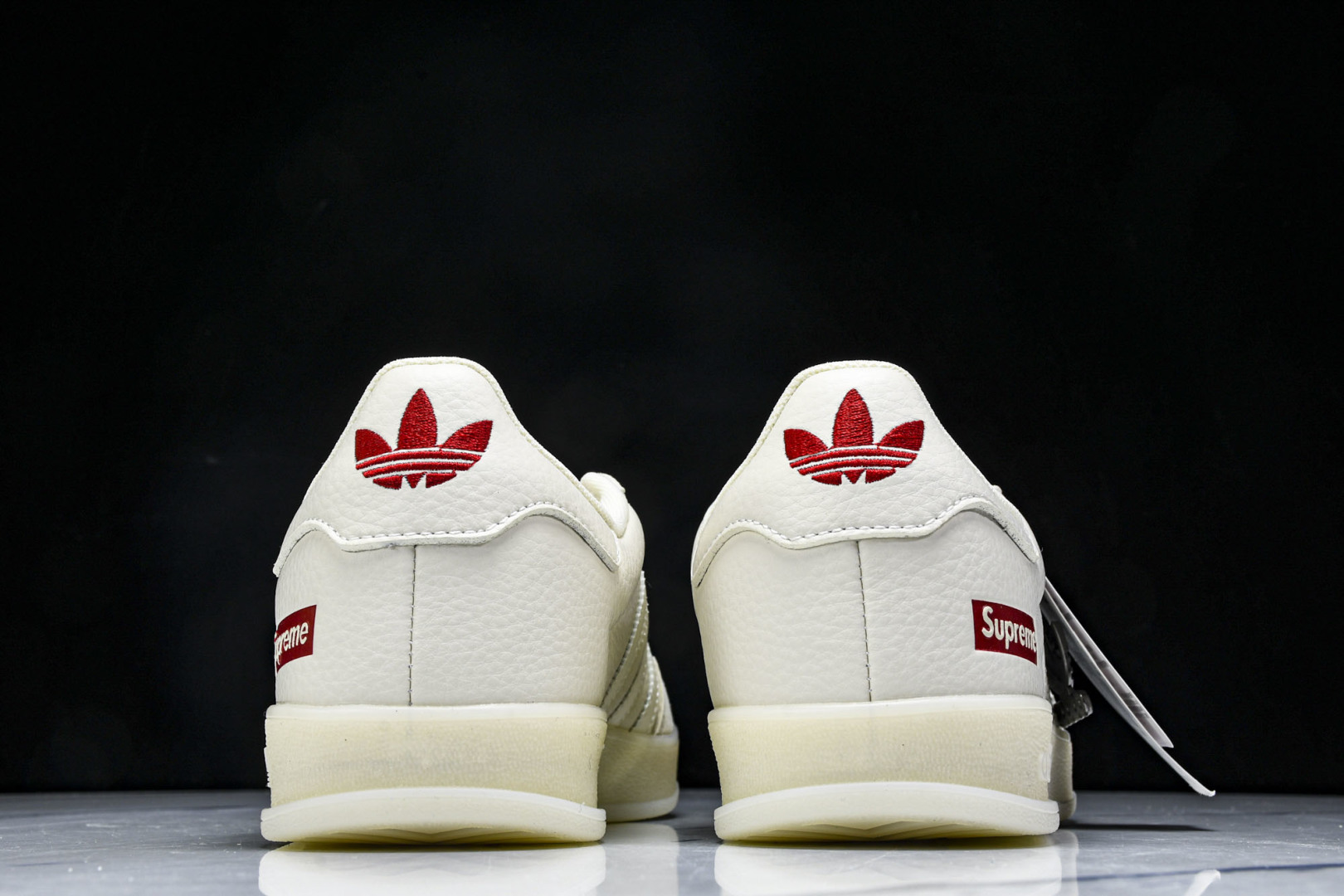  AD Originals Gazelle INdoor x Supreme 白红 DM1234 007