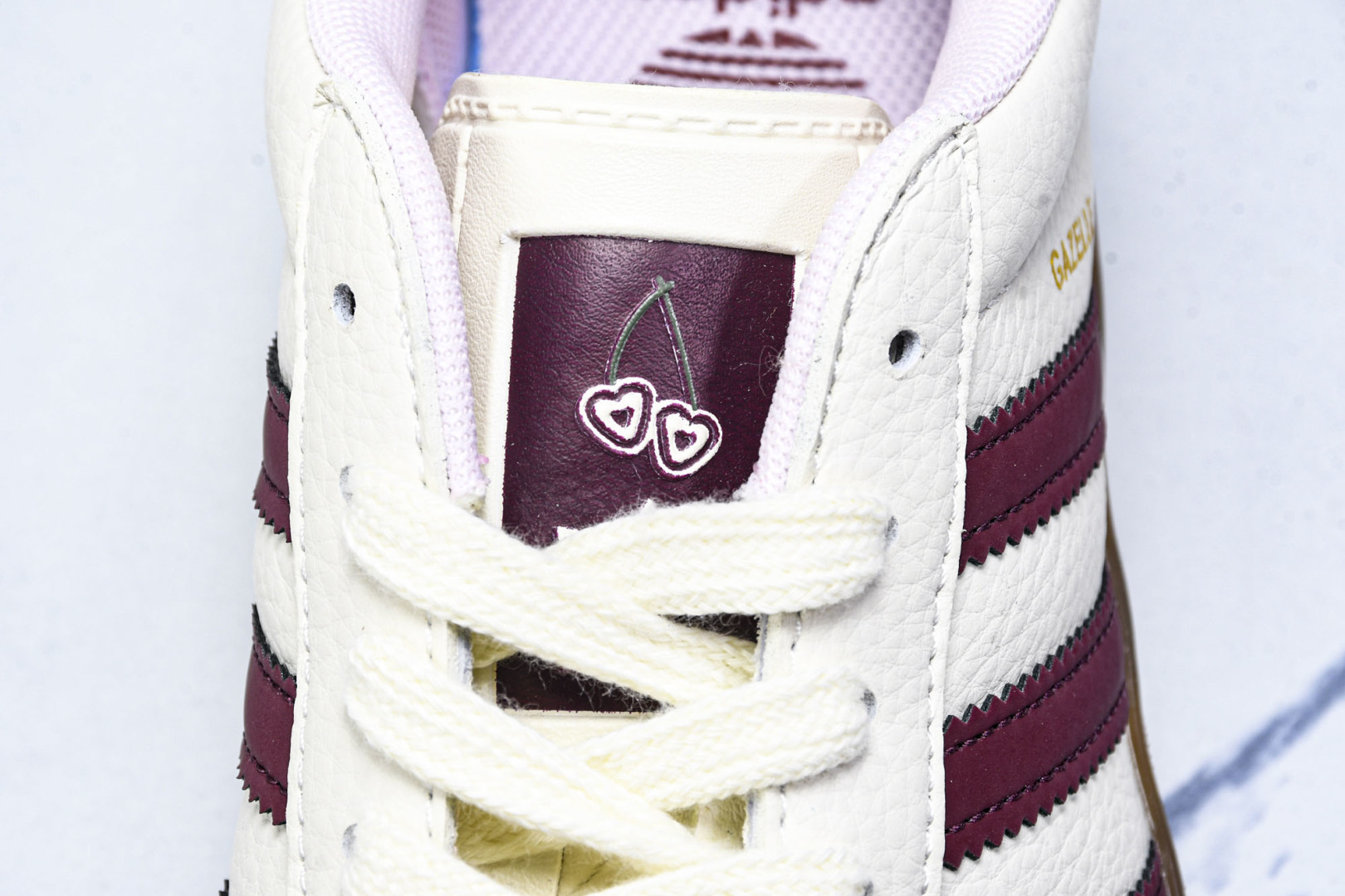 AD Originals Gazelle INdoor 樱桃 白红三叶草休闲防滑耐磨低帮 DM1234