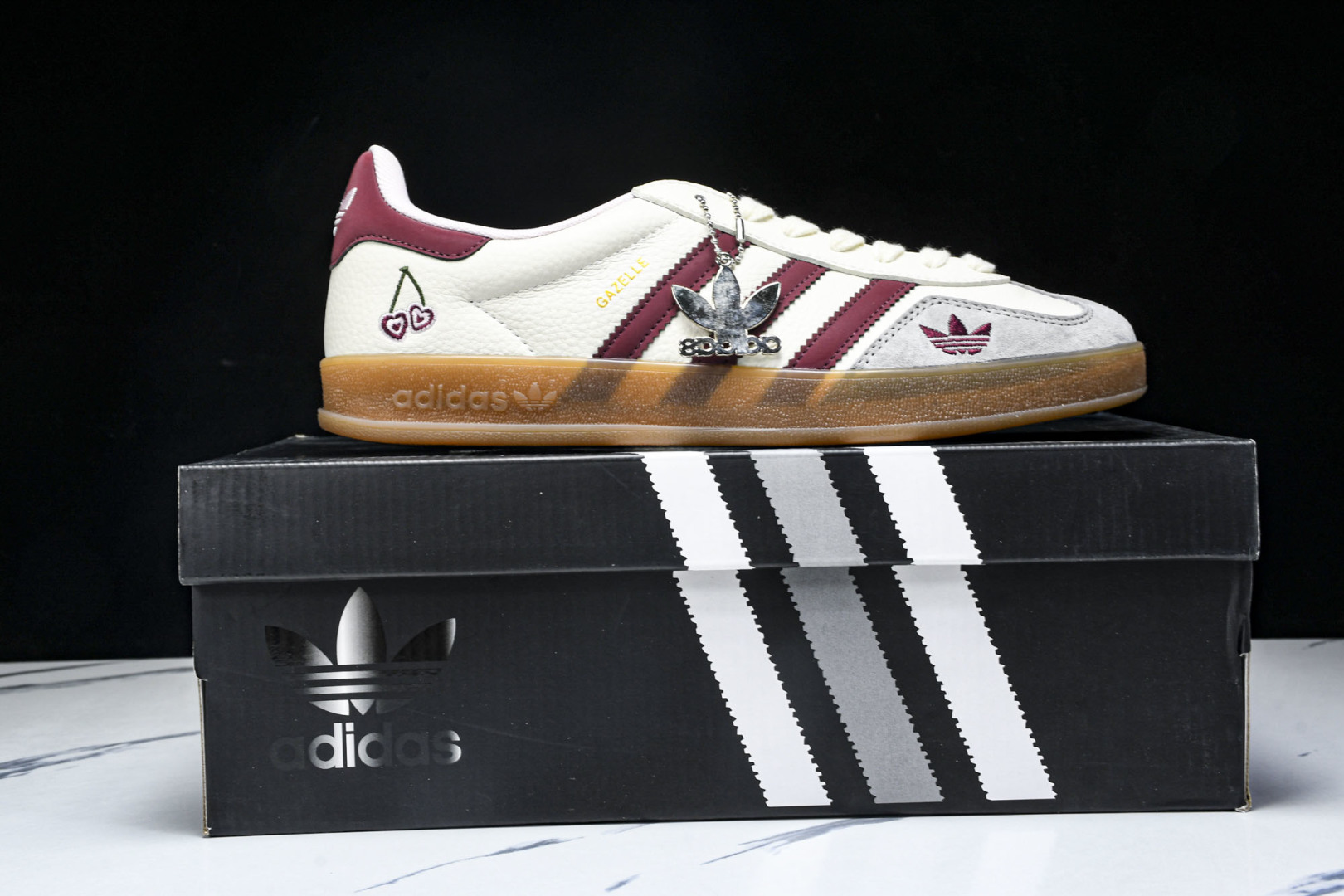  AD Originals Gazelle INdoor 樱桃 白红三叶草休闲防滑耐磨低帮 DM1234