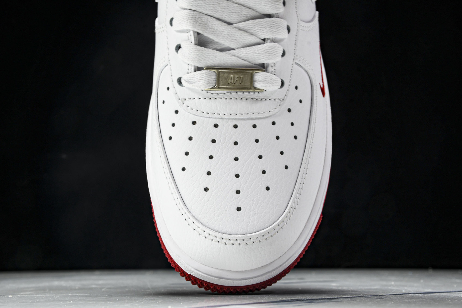   nk Air Force 1'07 Low 空军一号低帮休闲板鞋 ZH0316-103 尺寸 36 