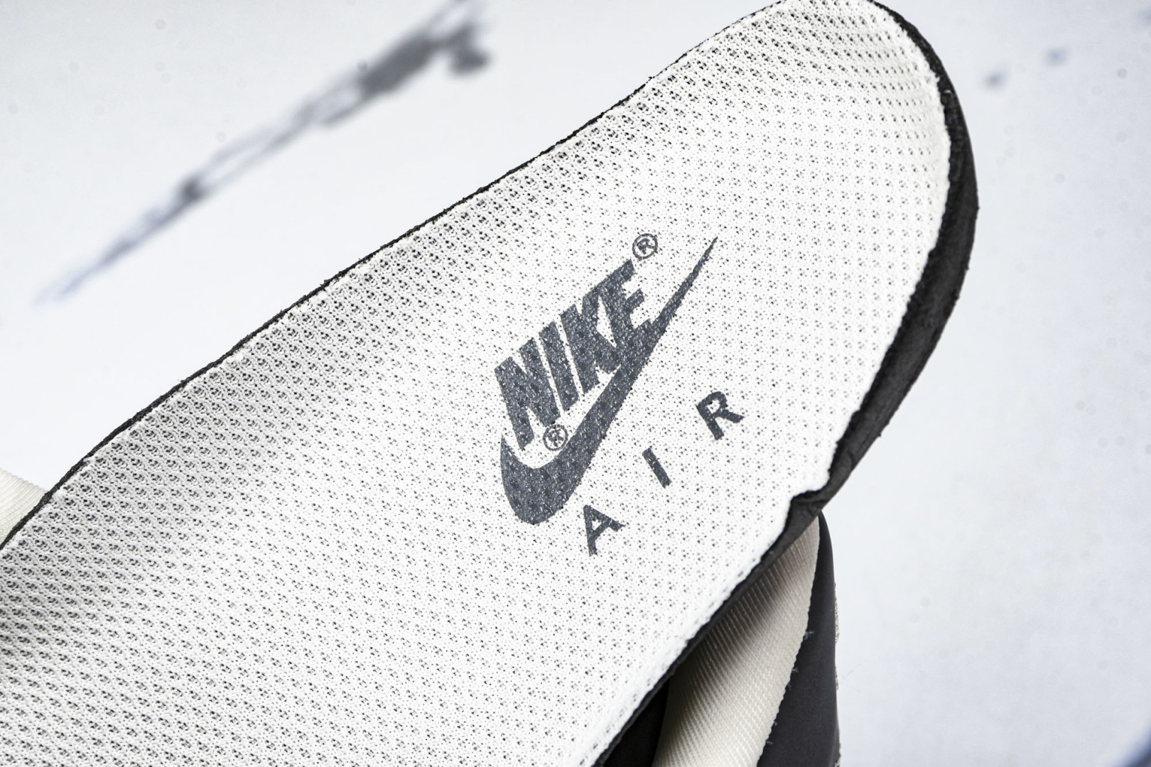    nk Air Force 1'07 Low OFF-WHITE联名 米灰英文反光 空军一号低帮休闲