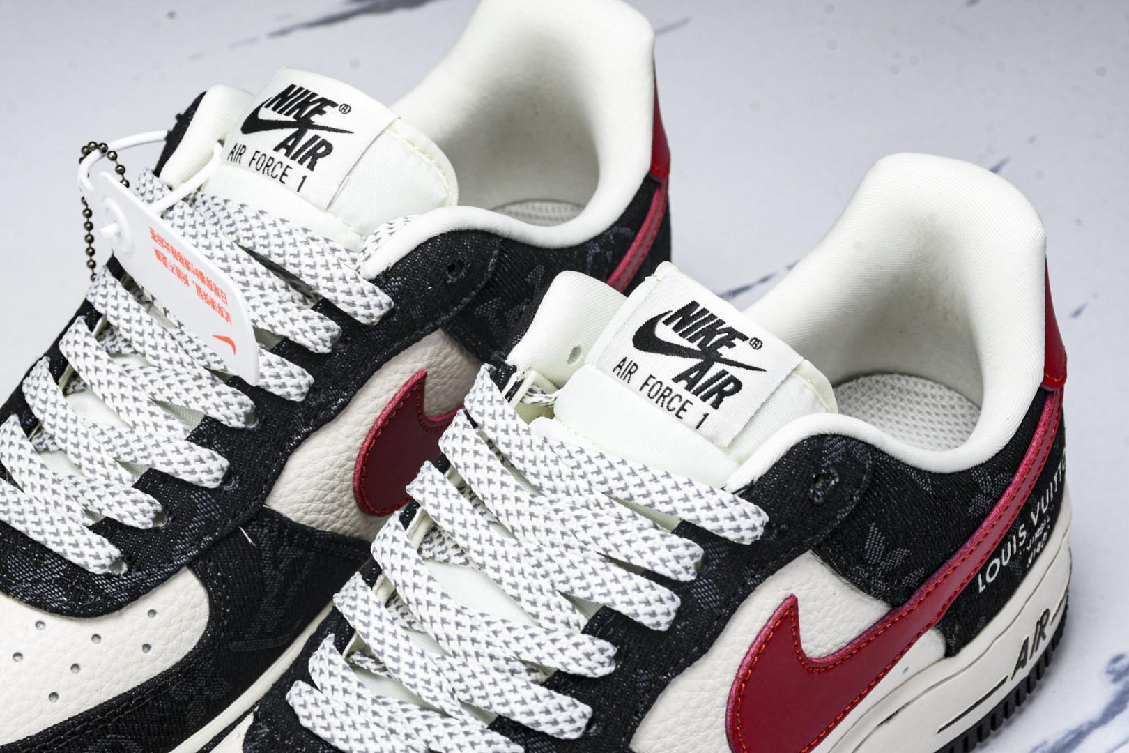   nk Air Force 1'07 Low LV联名 白红黑牛仔 空军一号低帮休闲板鞋 ZD1988