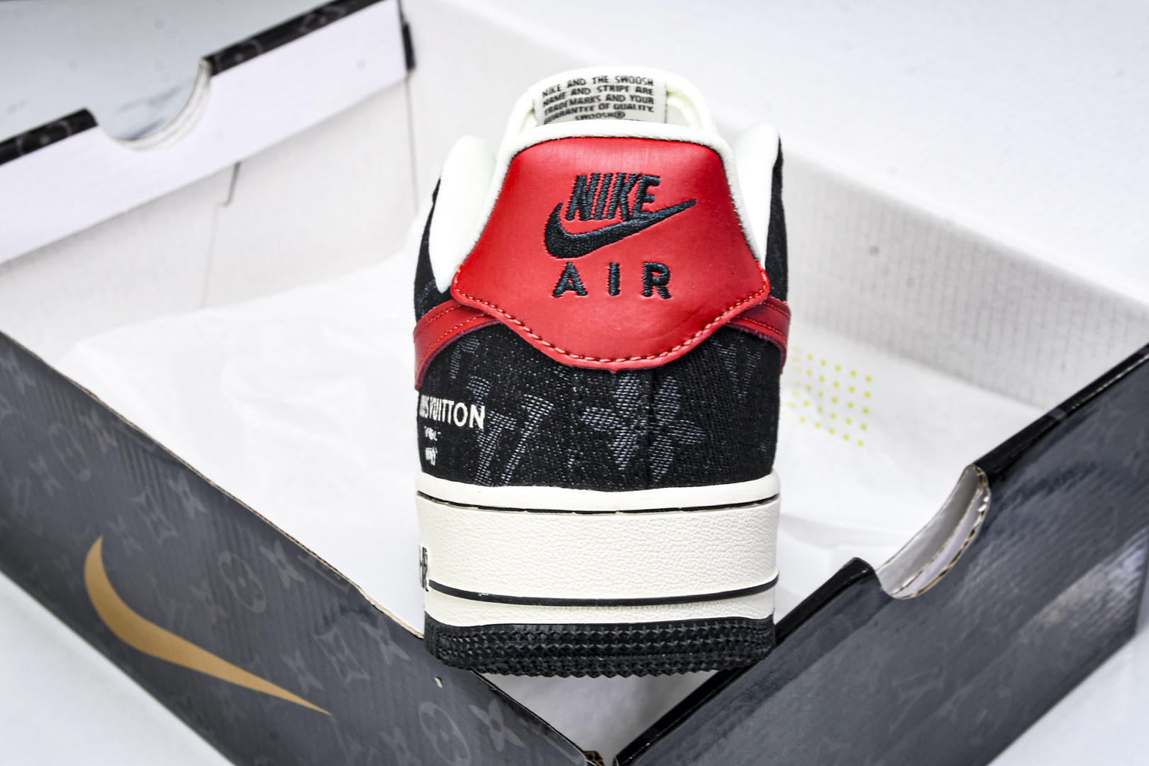   nk Air Force 1'07 Low LV联名 白红黑牛仔 空军一号低帮休闲板鞋 ZD1988