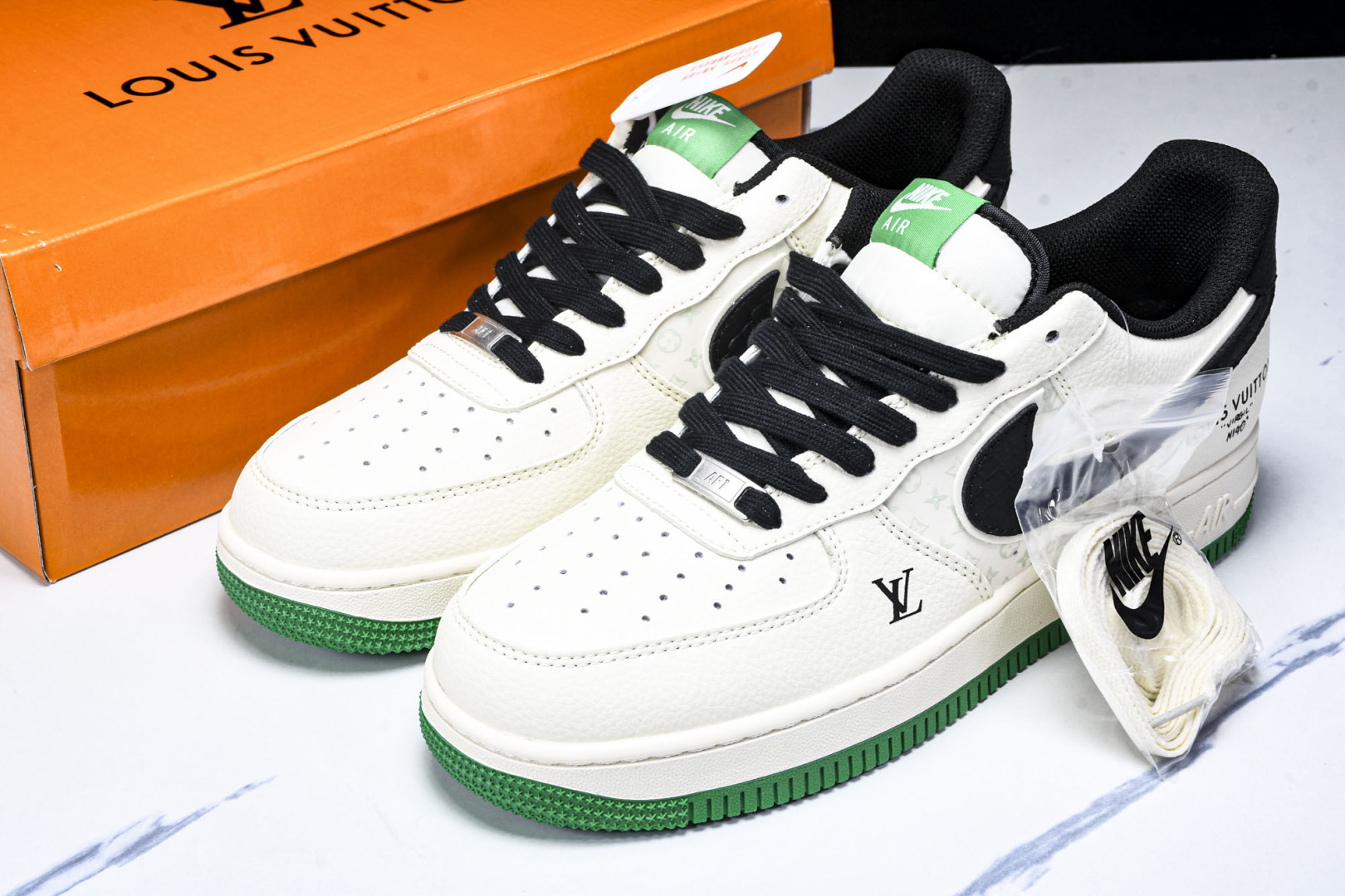   nk Air Force 1'07 Low LV联名 米黑鳞纹绿底 空军一号低帮休闲板鞋 QW583