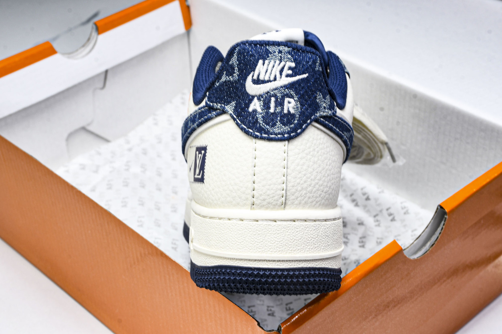   nk Air Force 1'07 Low LV联名 前掌蓝牛仔 空军一号低帮休闲板鞋 YX5066