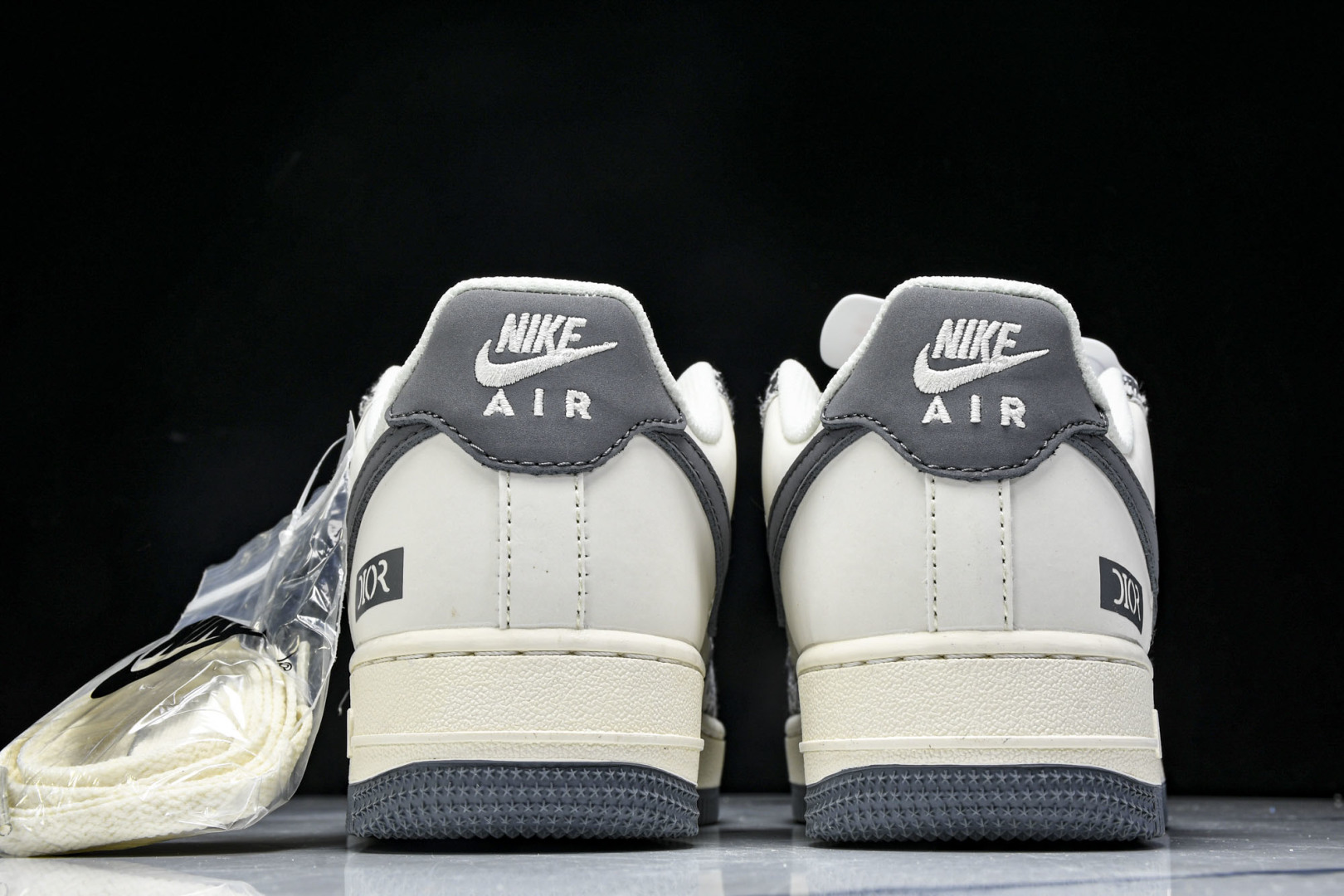   nk Air Force 1'07 Low 迪奥联名 灰花纹织布 空军一号低帮休闲板鞋 XS1958